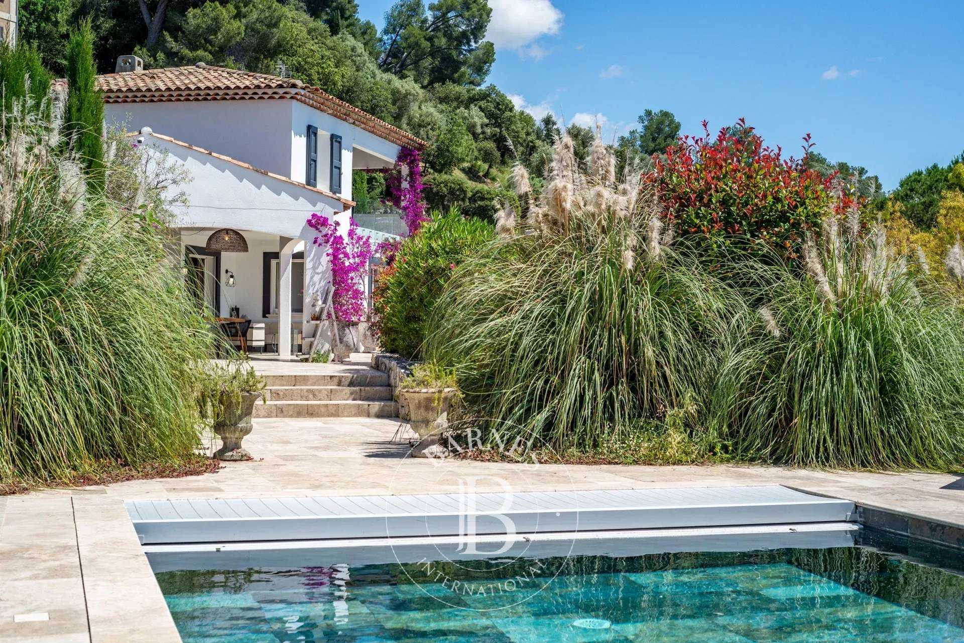 La Colle-sur-Loup  - Villa 6 Bedrooms