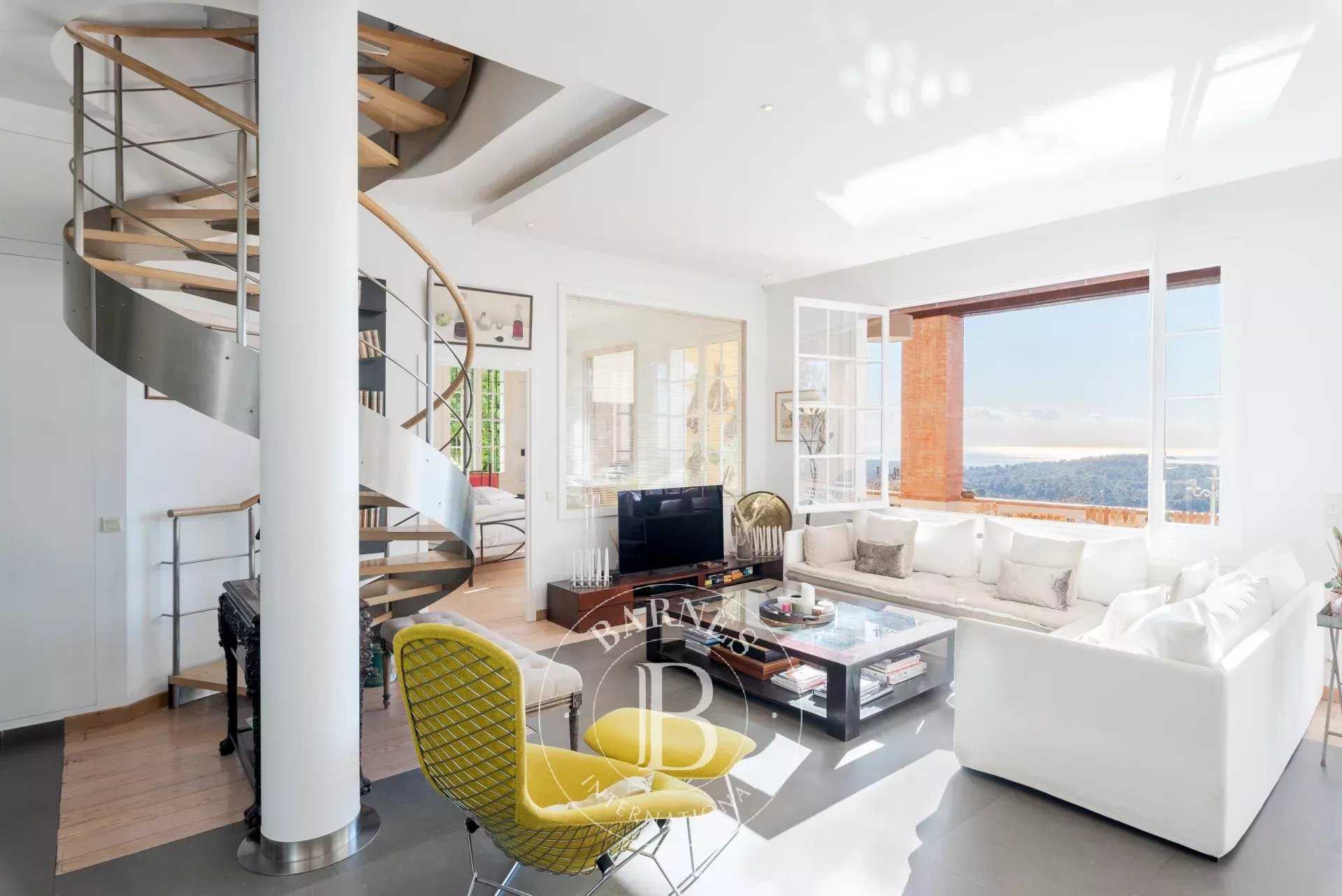 Vence  - Villa 10 Pi&egrave;ces 8 Chambres