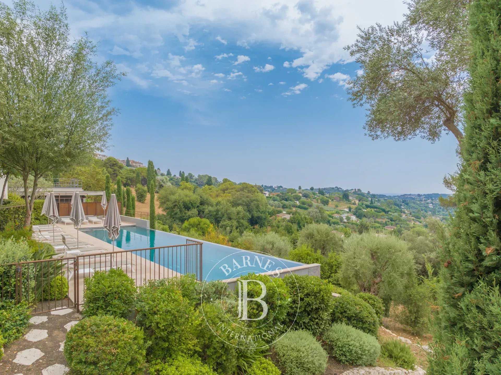 Saint-Paul-de-Vence  - Apartment 3 Bedrooms