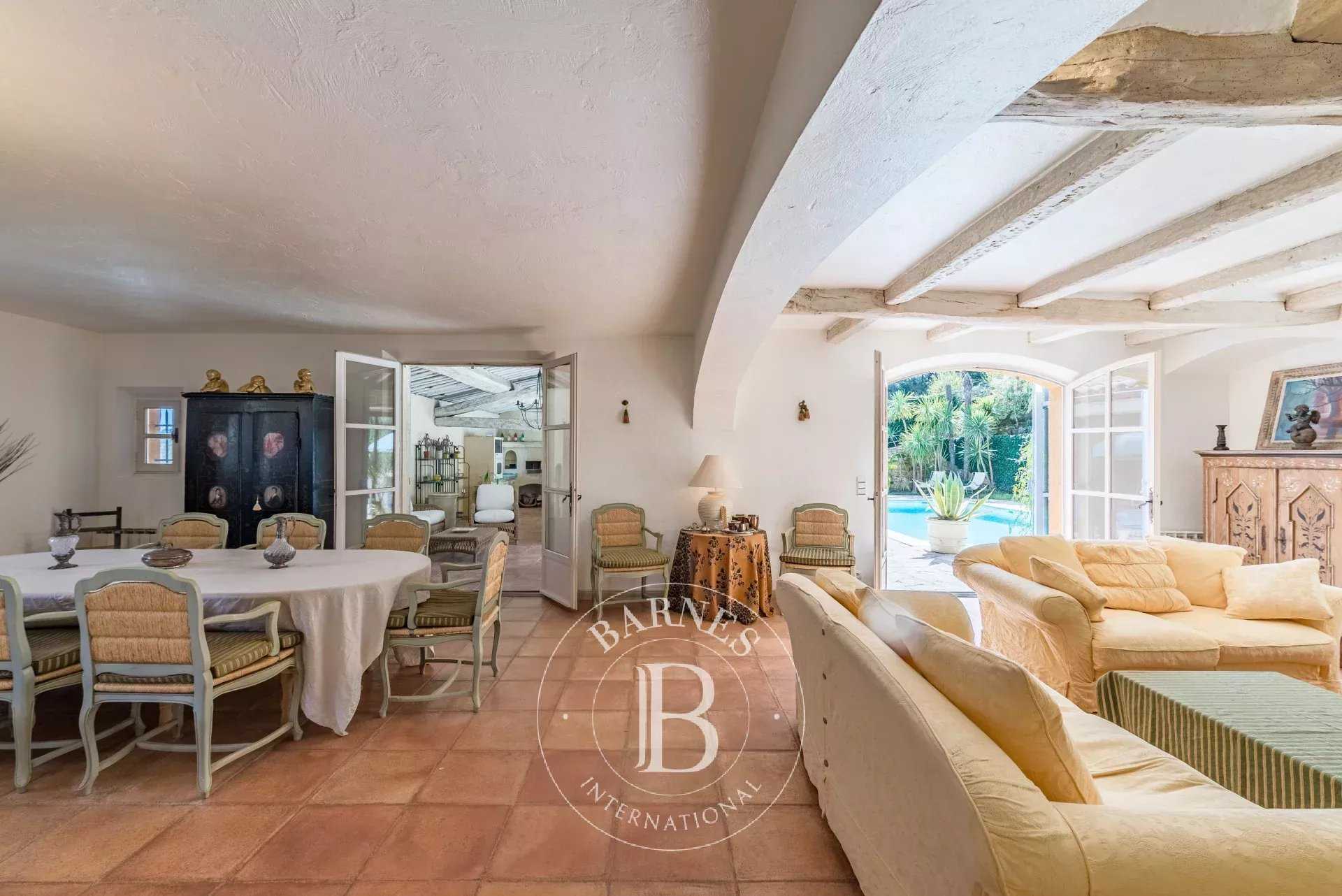 Saint-Paul-de-Vence  - Villa 5 Bedrooms