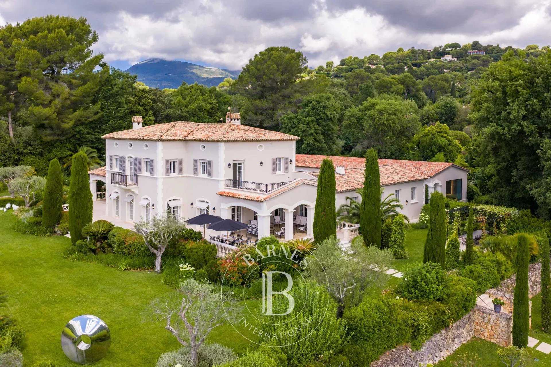 La Colle-sur-Loup  - Villa 18 Pi&egrave;ces 7 Chambres