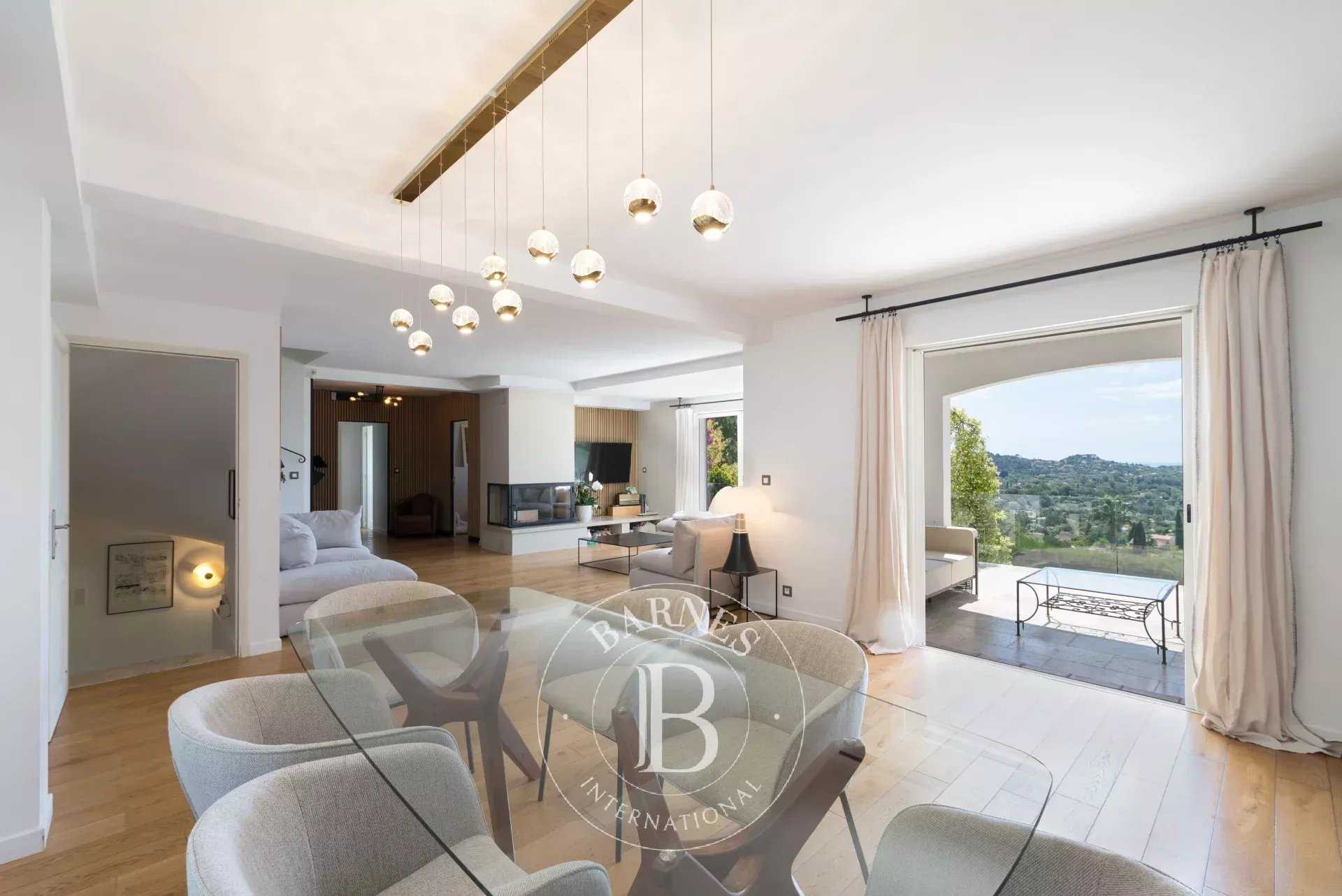 La Colle-sur-Loup  - Villa 6 Bedrooms