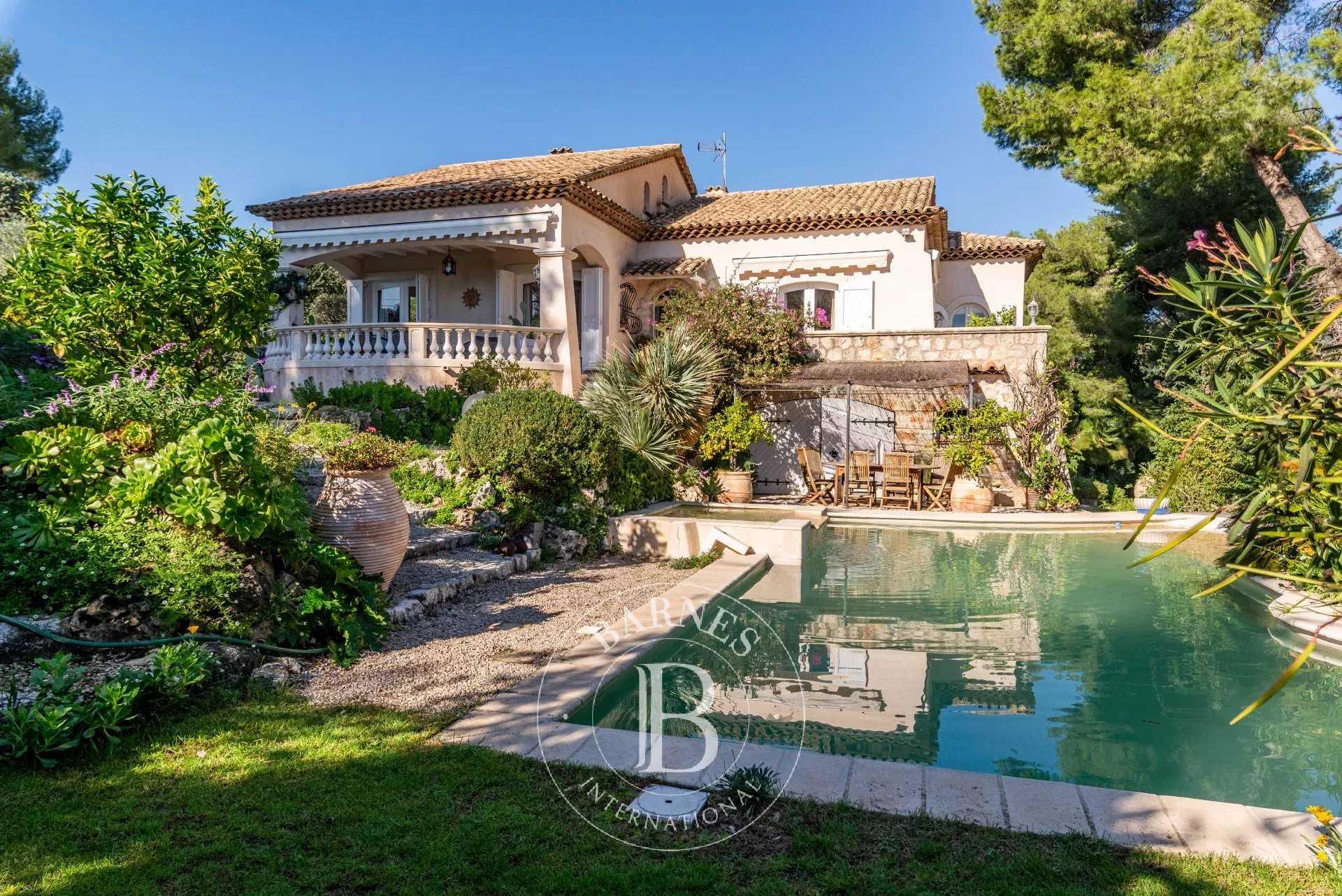 Saint-Paul-de-Vence  - Villa 4 Bedrooms