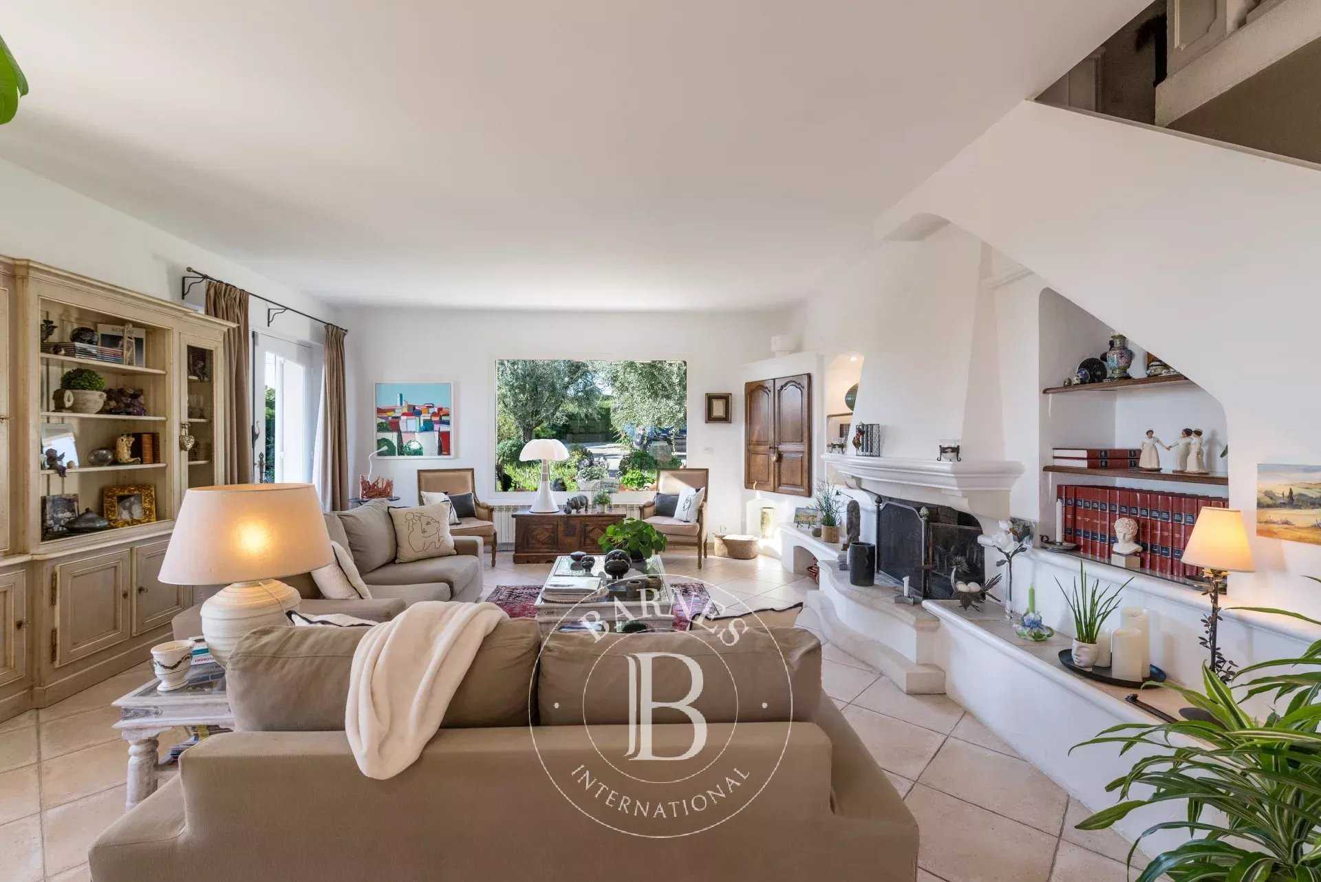 Saint-Paul-de-Vence  - Villa 4 Bedrooms