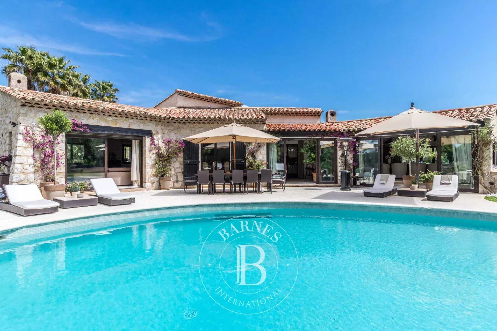 Saint-Paul-de-Vence  - Villa 10 Pièces 6 Chambres