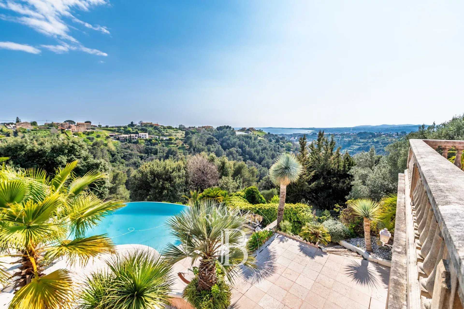Cagnes-sur-Mer  - Villa 7 Pi&egrave;ces 5 Chambres
