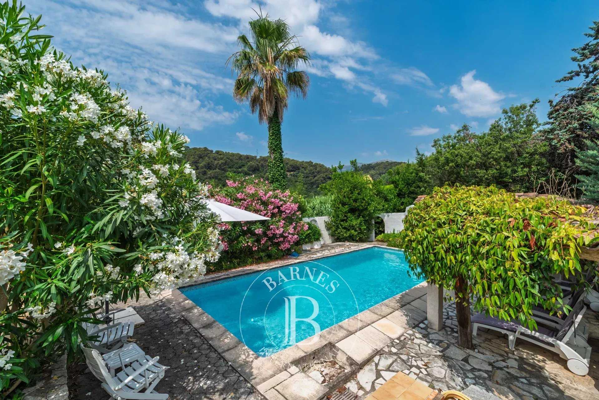 Vence  - Villa 6 Bedrooms