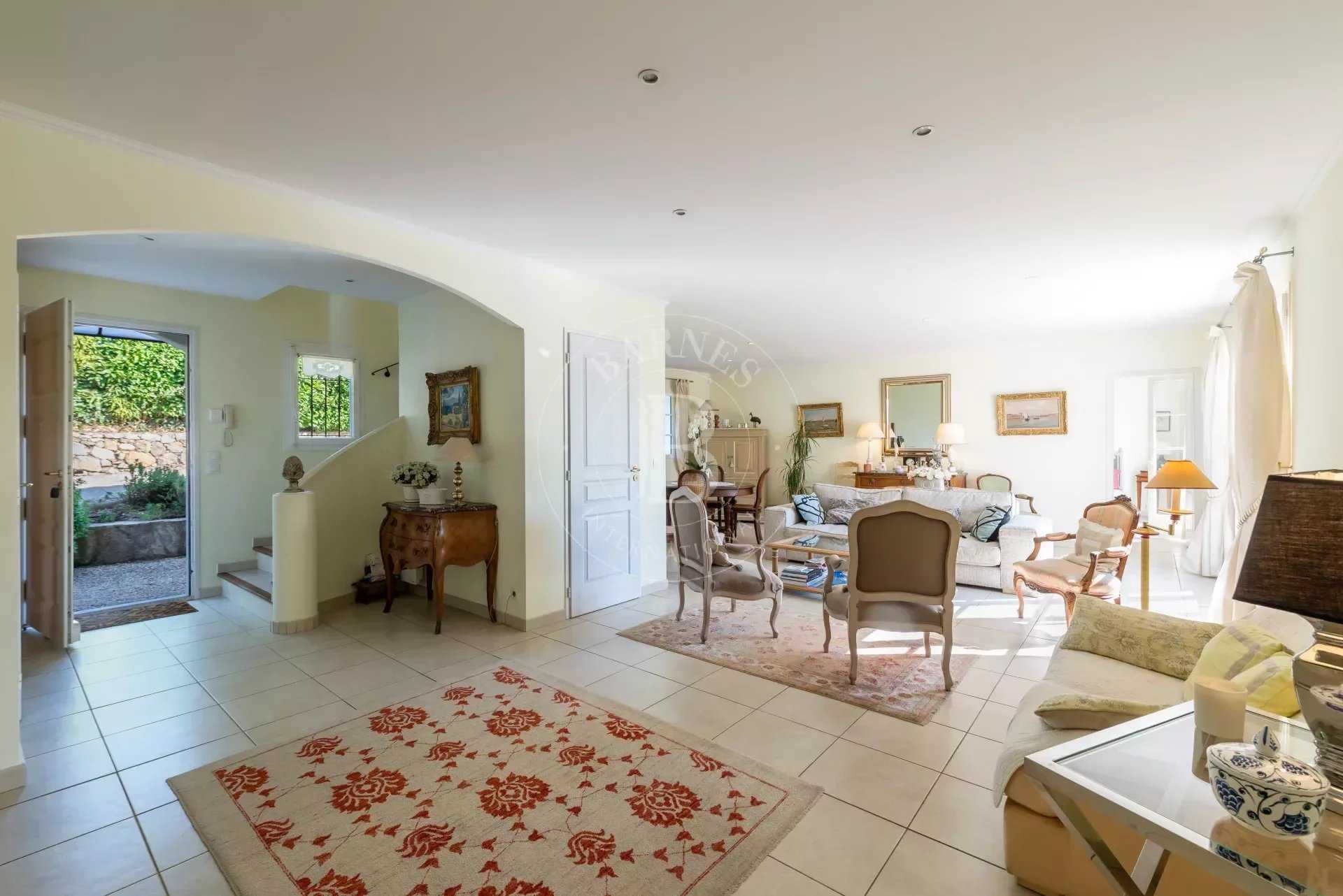 Vence  - Villa 4 Bedrooms