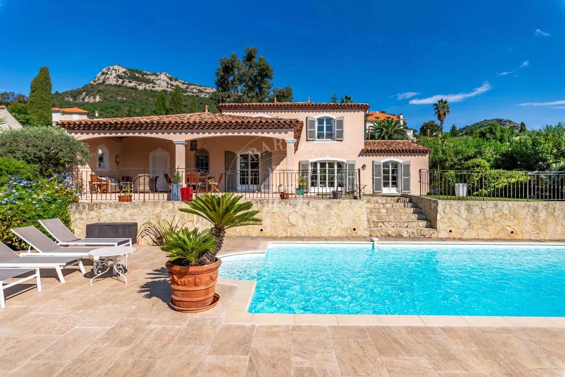 Vence  - Villa 4 Bedrooms