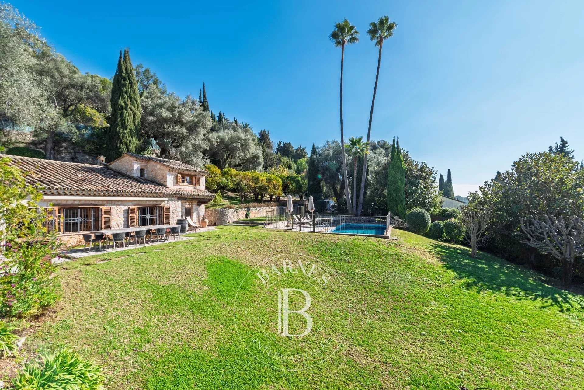 Saint-Paul-de-Vence  - Villa 6 Bedrooms