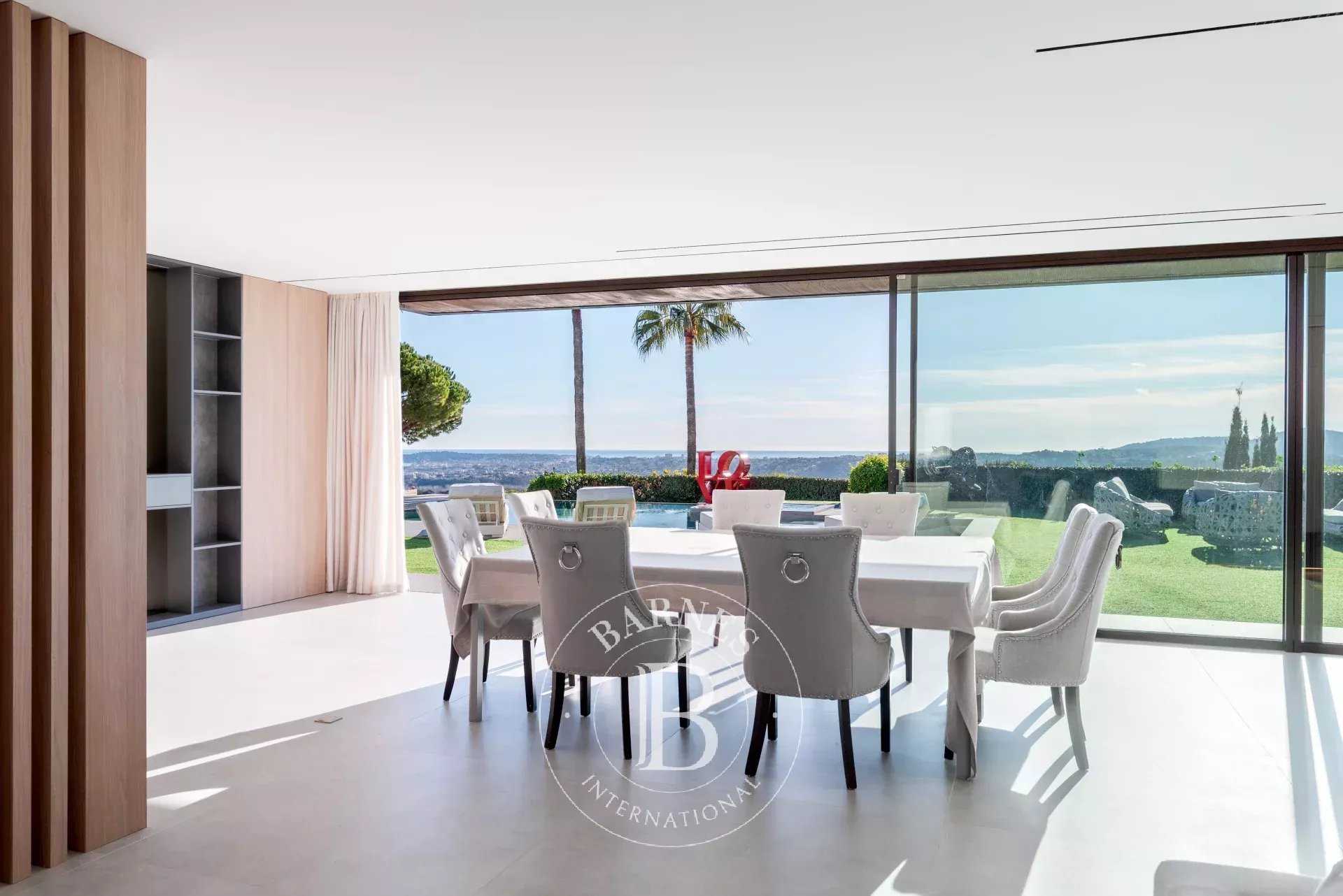 Villeneuve-Loubet  - Villa 10 Pi&egrave;ces 5 Chambres