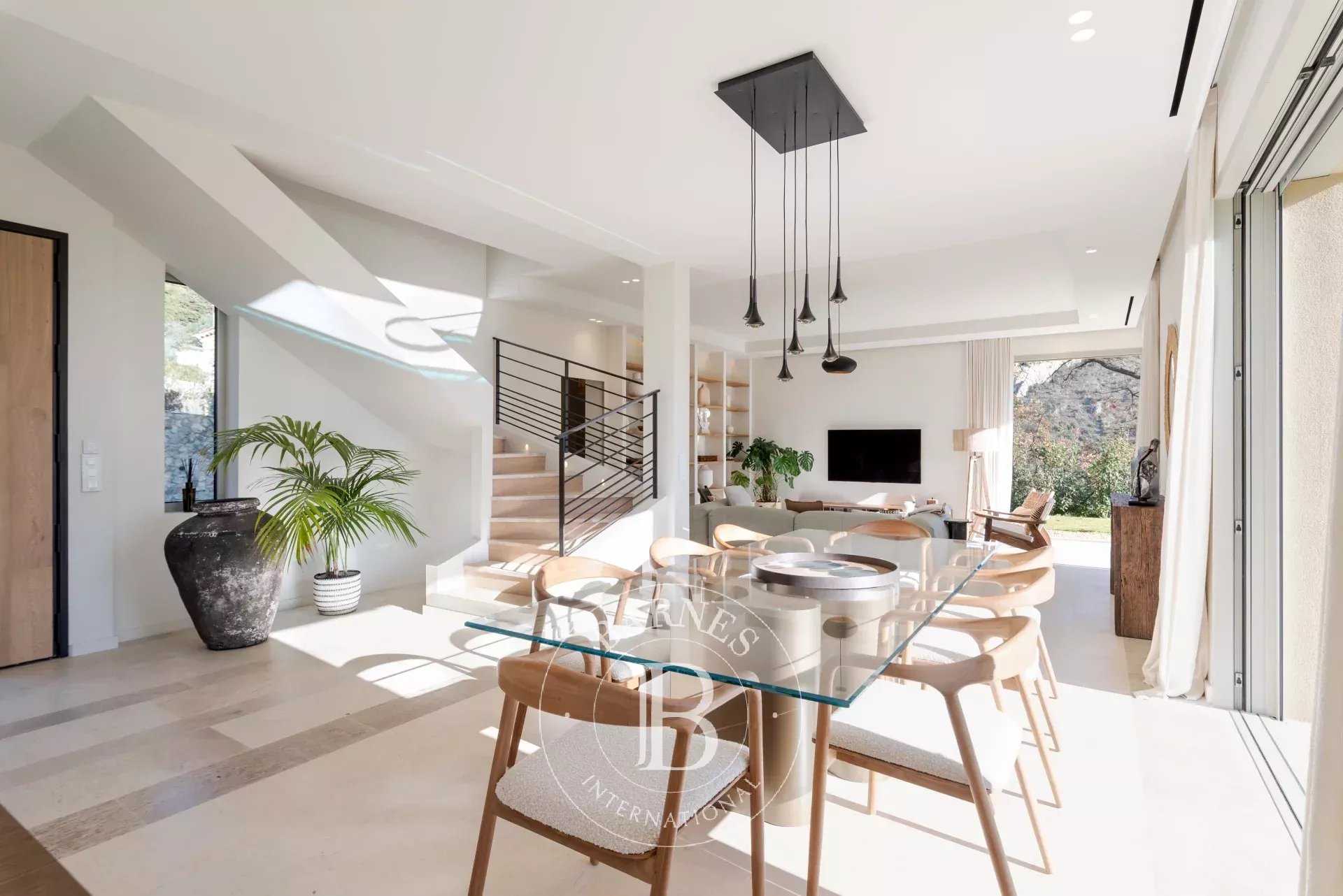 Vence  - Villa 5 Pi&egrave;ces 4 Chambres