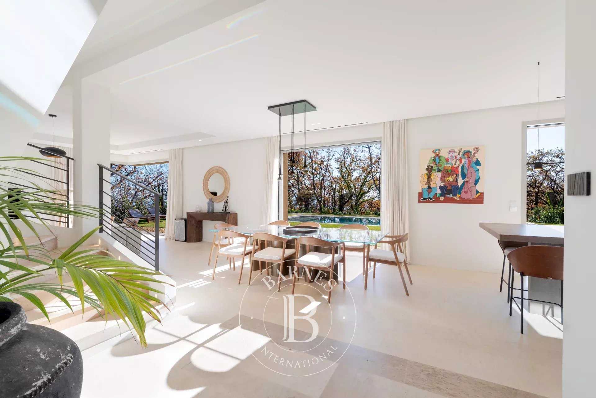 Vence  - Villa 5 Pi&egrave;ces 4 Chambres