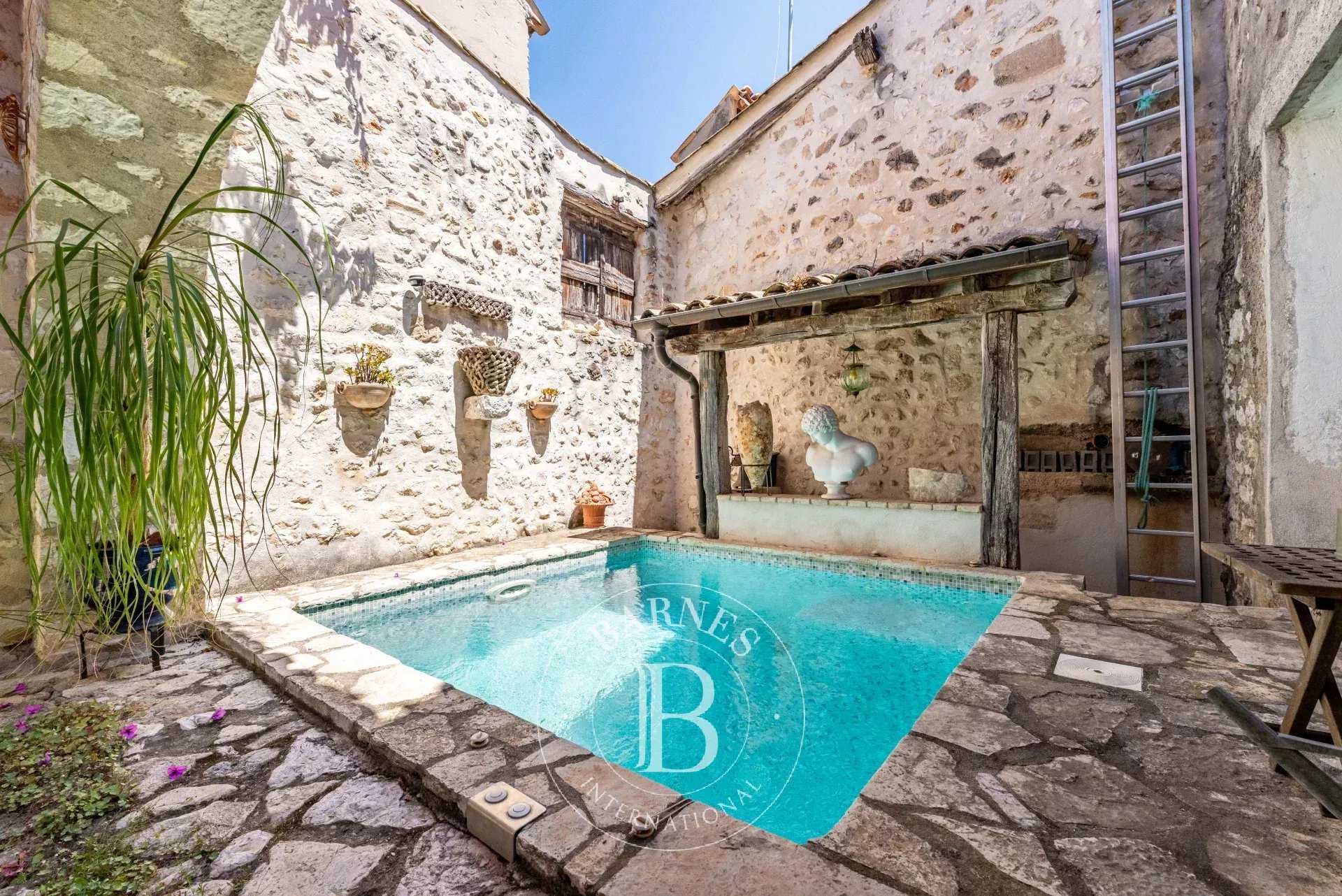 Saint-Paul-de-Vence  - Maison de village 8 Pi&egrave;ces 4 Chambres