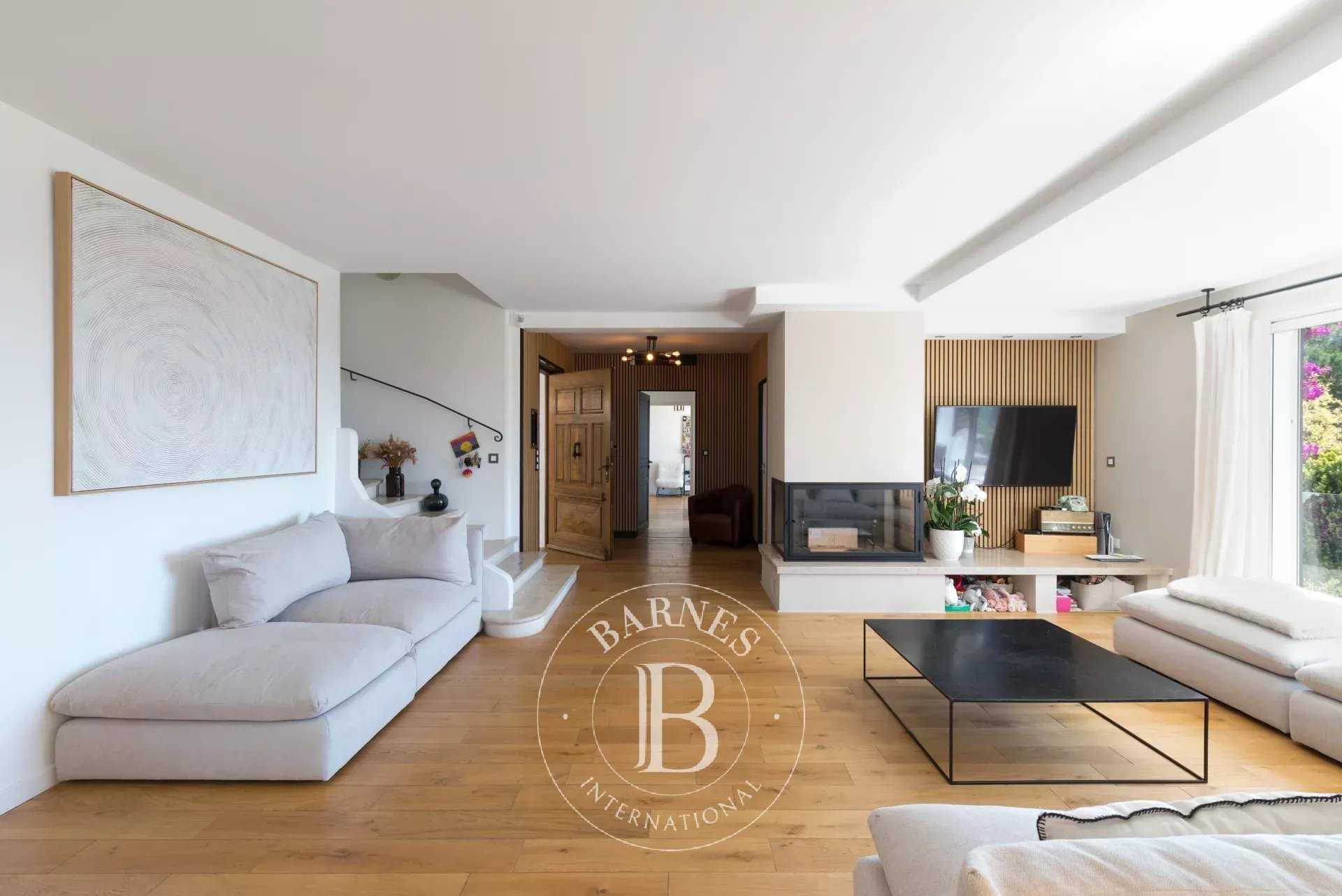 La Colle-sur-Loup  - Villa 6 Bedrooms