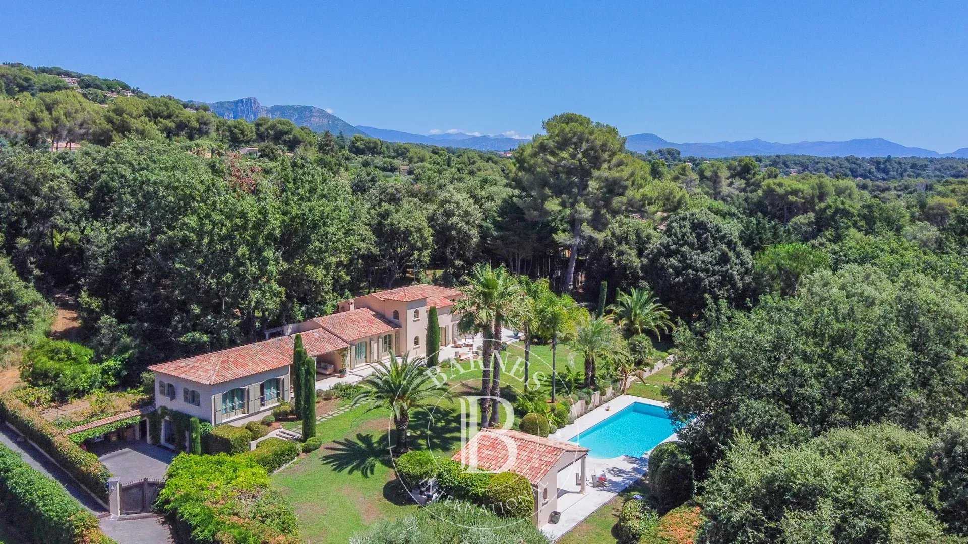 La Colle-sur-Loup  - Villa 4 Bedrooms