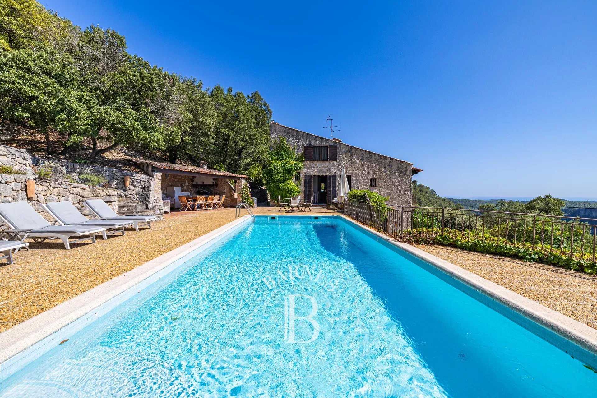 Villa Tourrettes-sur-Loup  -  ref 83211206 (picture 1)