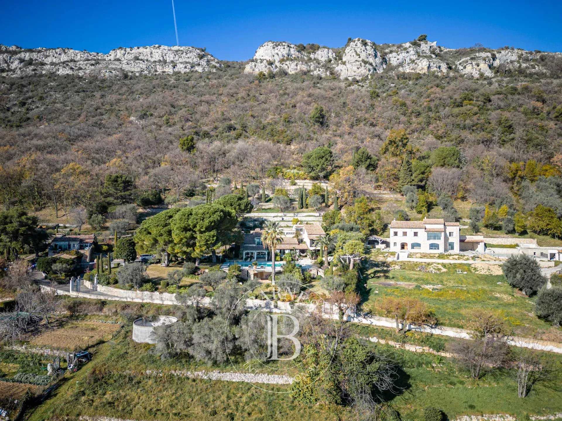 Property Vence  -  ref 82205664 (picture 1)