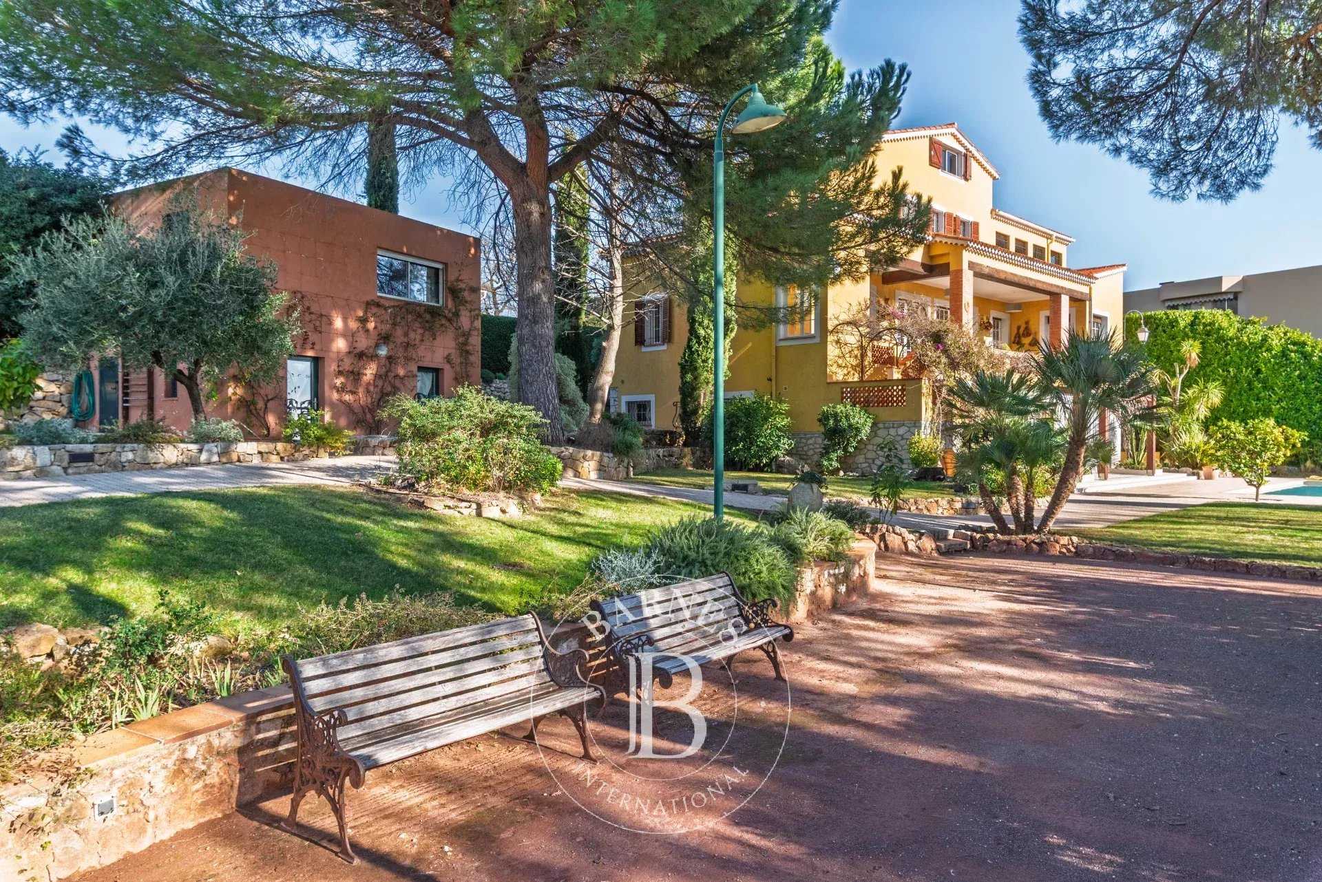 Villa Vence  -  ref 86514556 (picture 2)