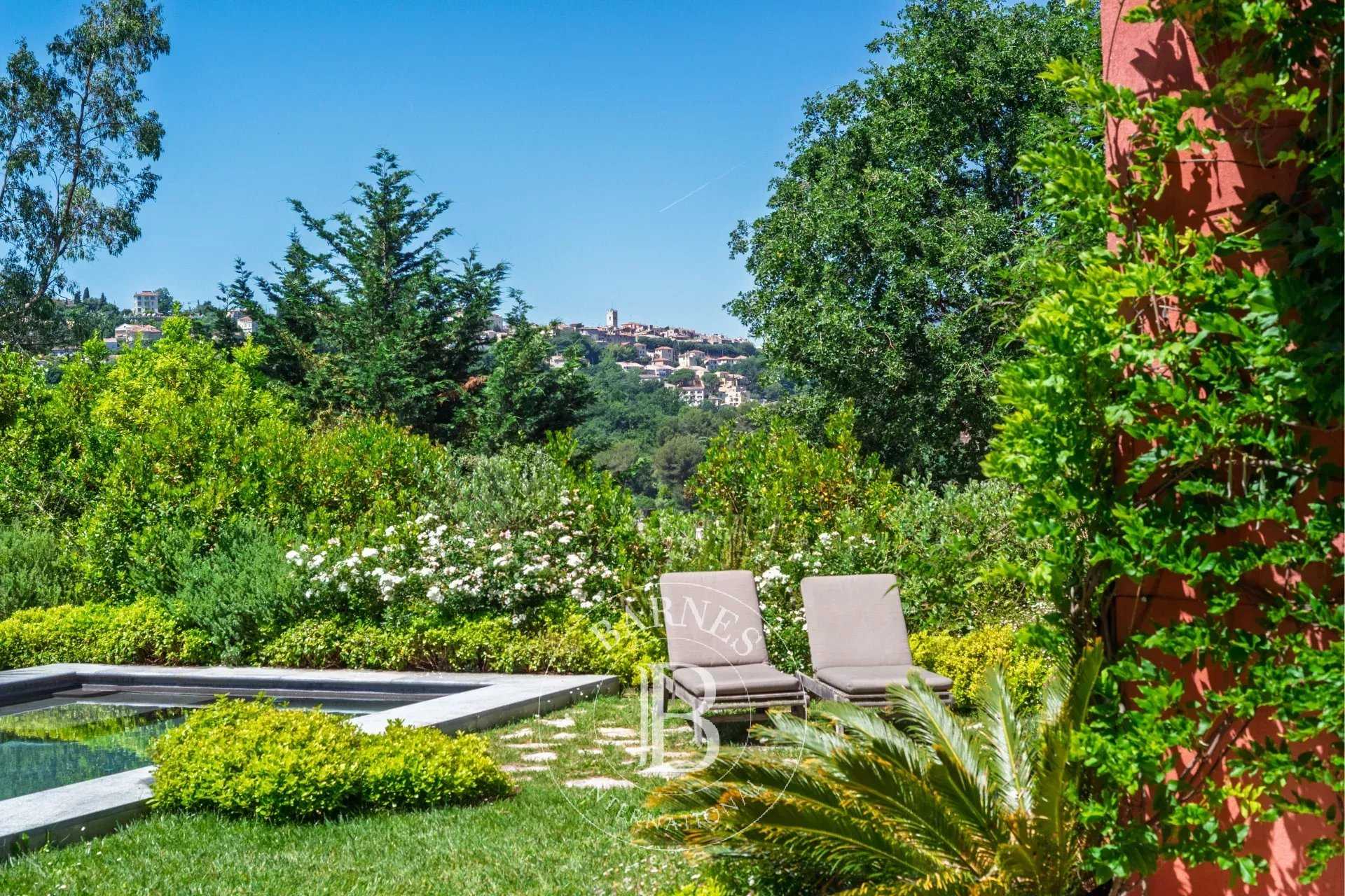 Villa Vence  -  ref 85976337 (picture 3)