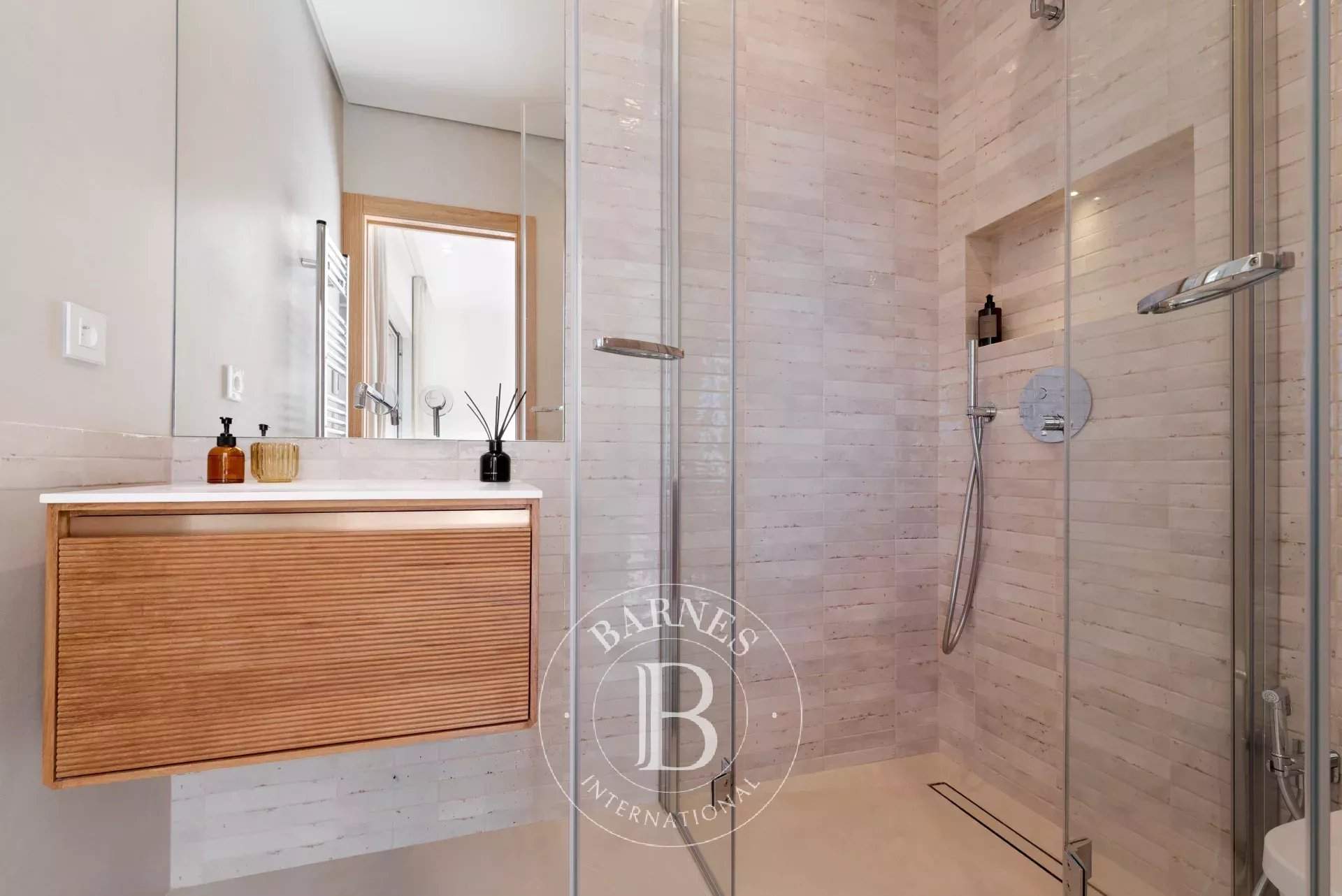 Vence  - Villa 5 Pi&egrave;ces 4 Chambres - picture 17