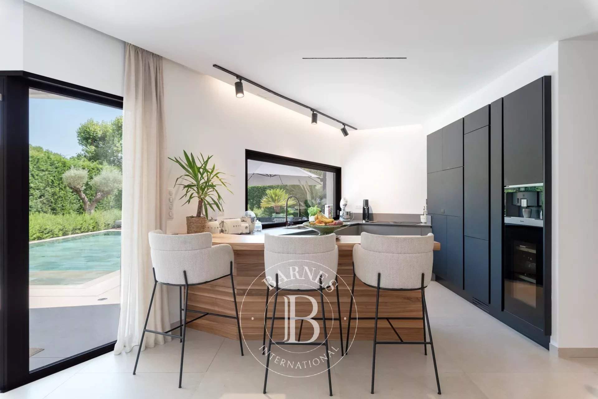 Saint-Paul-de-Vence  - Villa 4 Bedrooms - picture 8