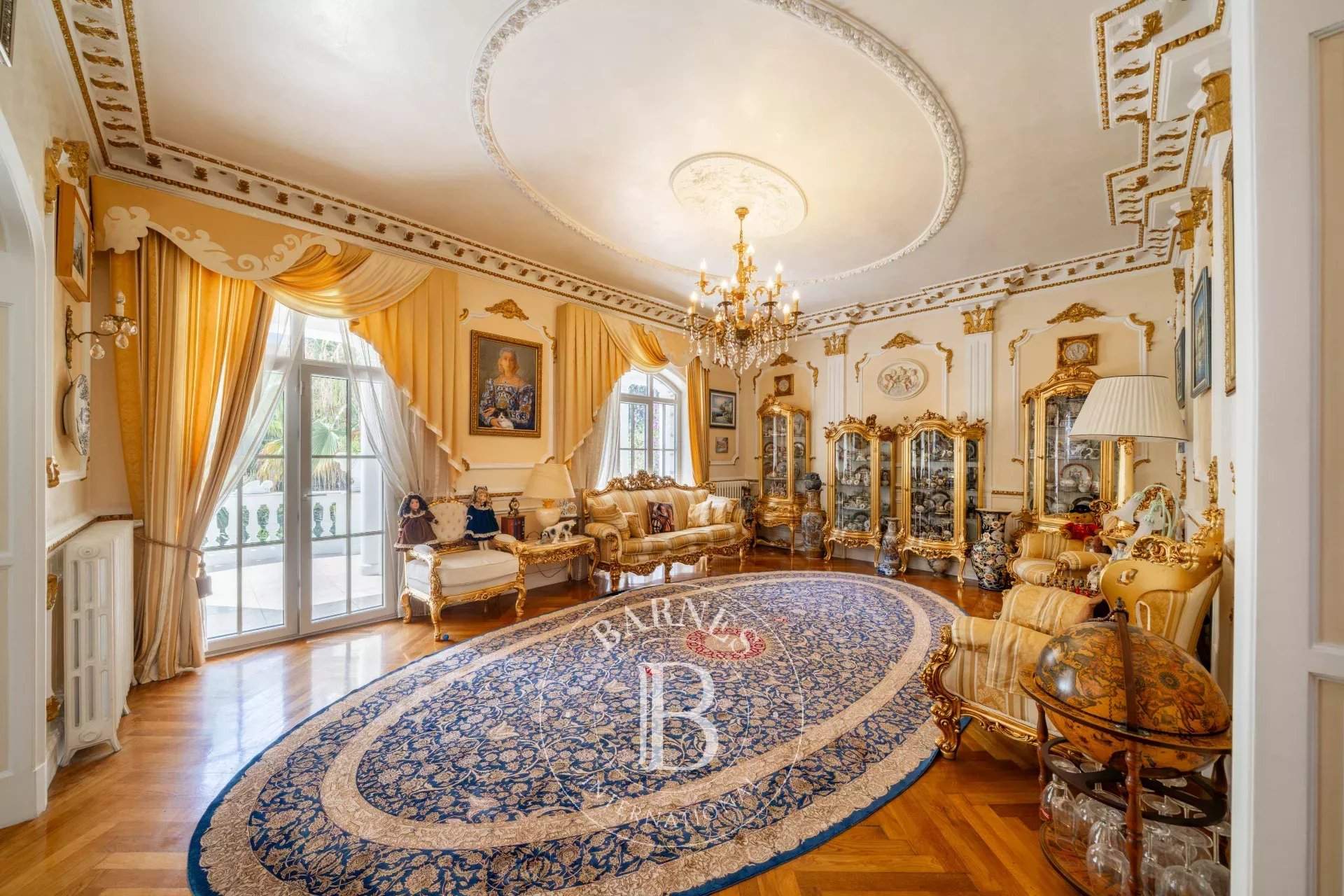Cagnes-sur-Mer  - Villa 7 Pi&egrave;ces 5 Chambres - picture 9