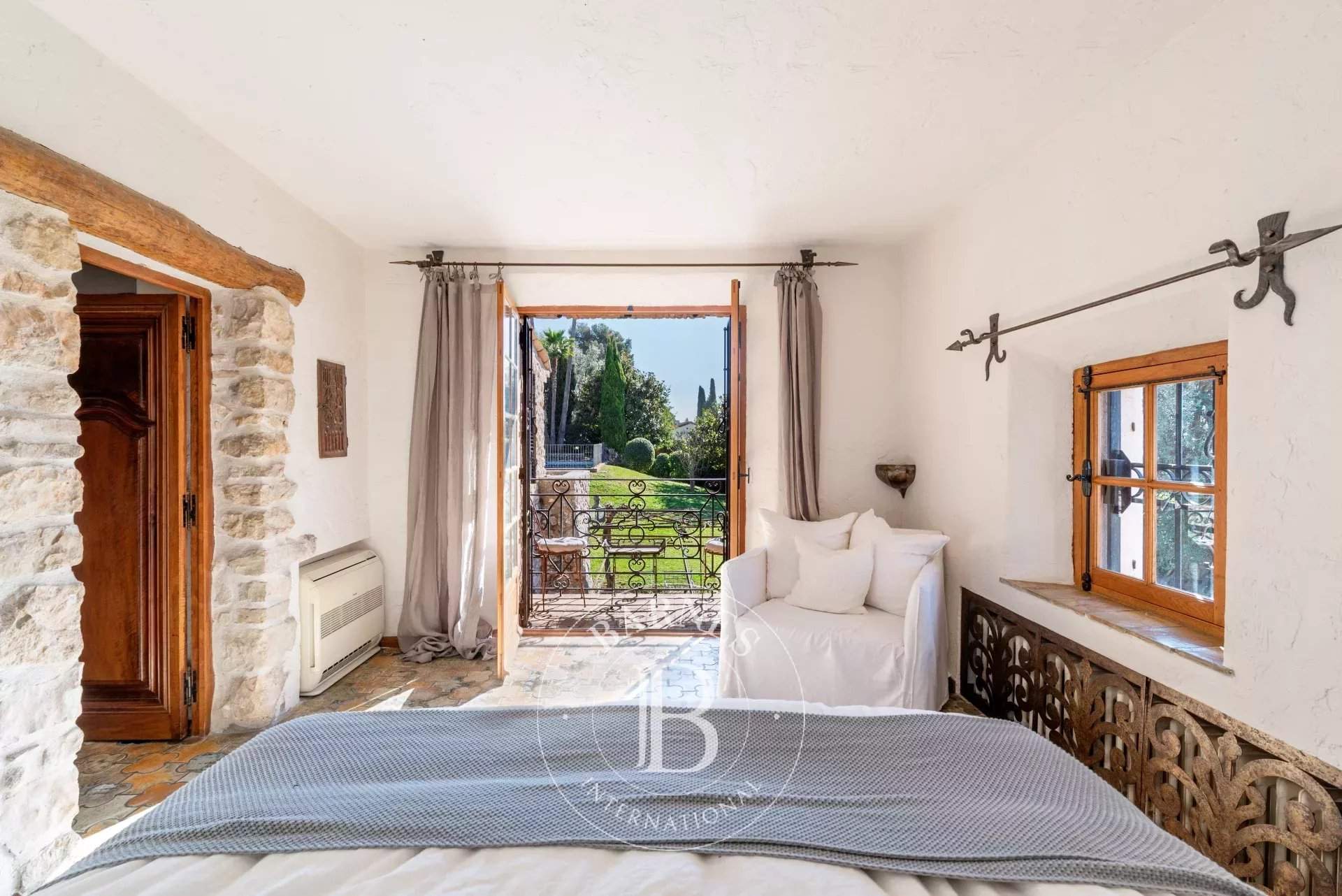 Saint-Paul-de-Vence  - Villa 6 Bedrooms - picture 8