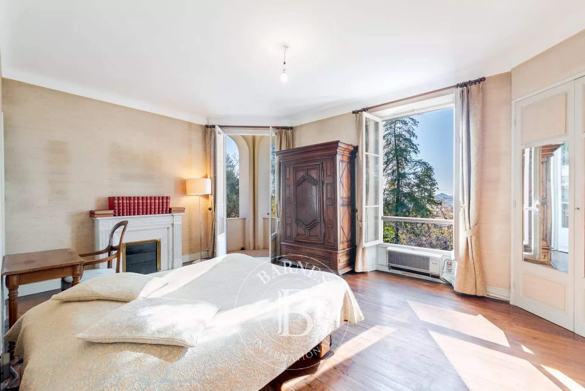 Saint-Paul-de-Vence  - Villa 8 Pi&egrave;ces 4 Chambres - picture 12