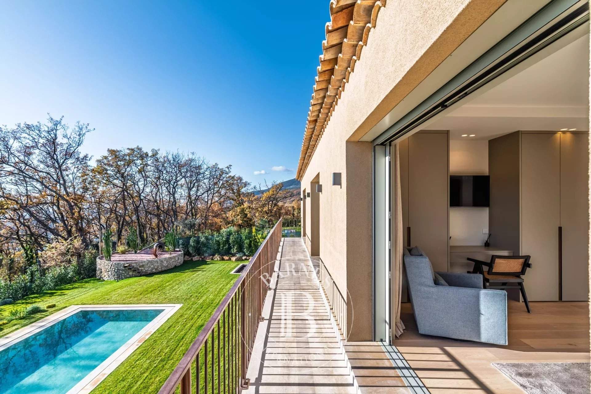 Vence  - Villa 5 Pi&egrave;ces 4 Chambres - picture 11