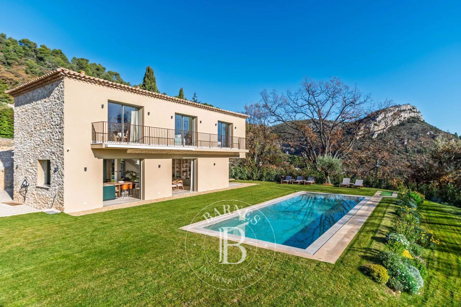 Vence  - Villa 5 Pi&egrave;ces 4 Chambres - picture 2