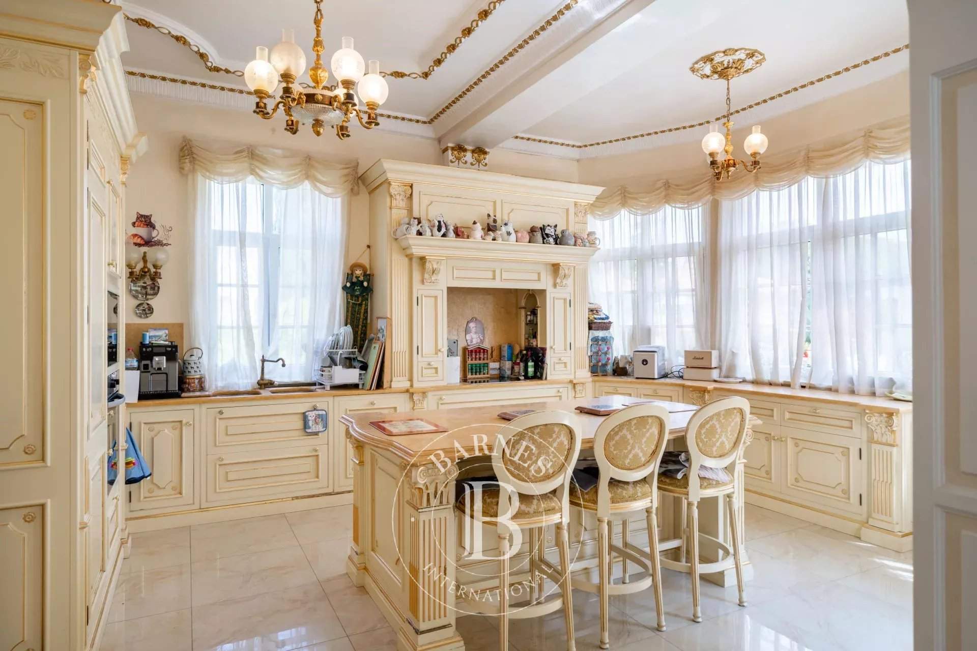 Cagnes-sur-Mer  - Villa 7 Pi&egrave;ces 5 Chambres - picture 17