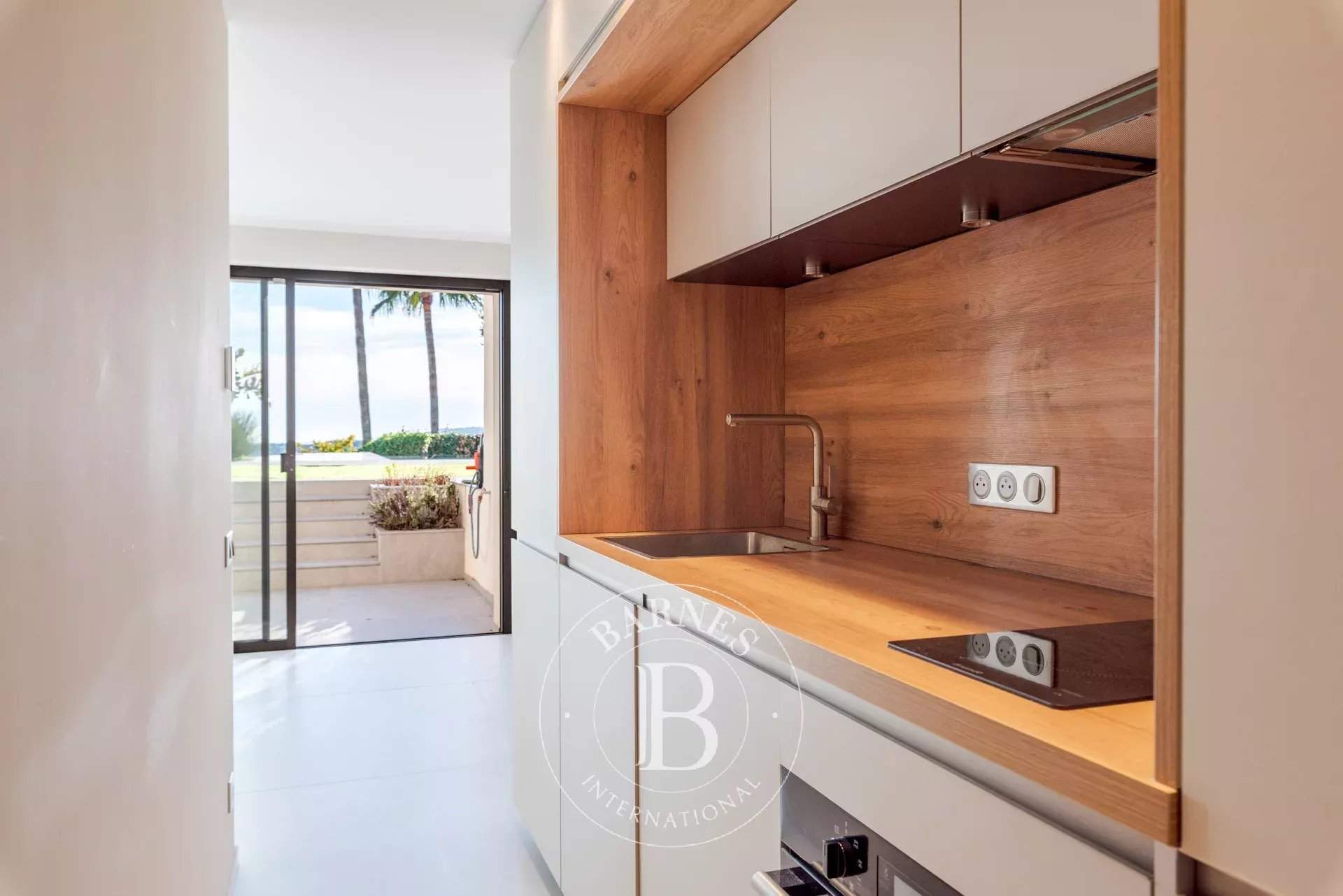 Villeneuve-Loubet  - Villa 10 Pi&egrave;ces 5 Chambres - picture 17