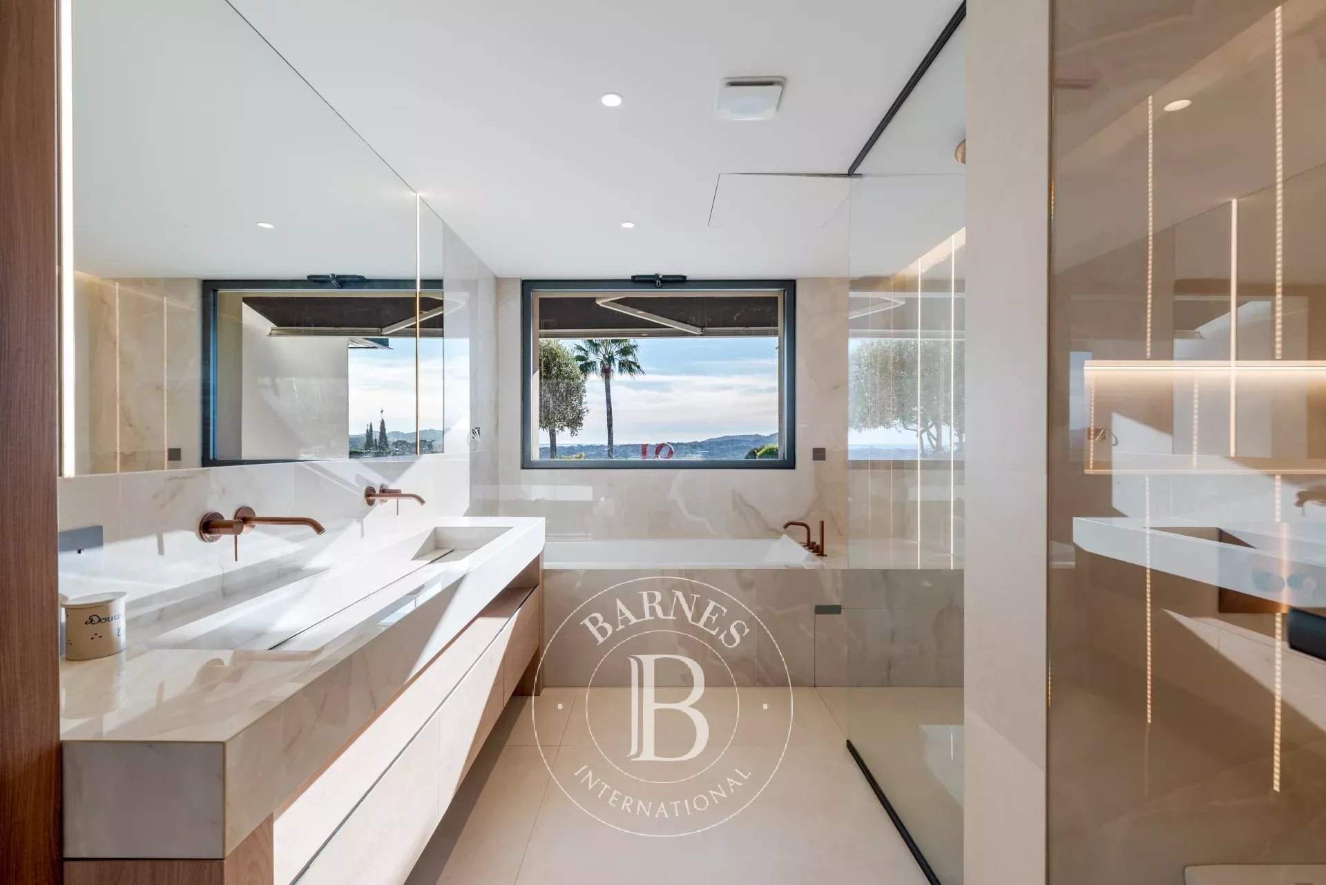 Villeneuve-Loubet  - Villa 10 Pi&egrave;ces 5 Chambres - picture 10