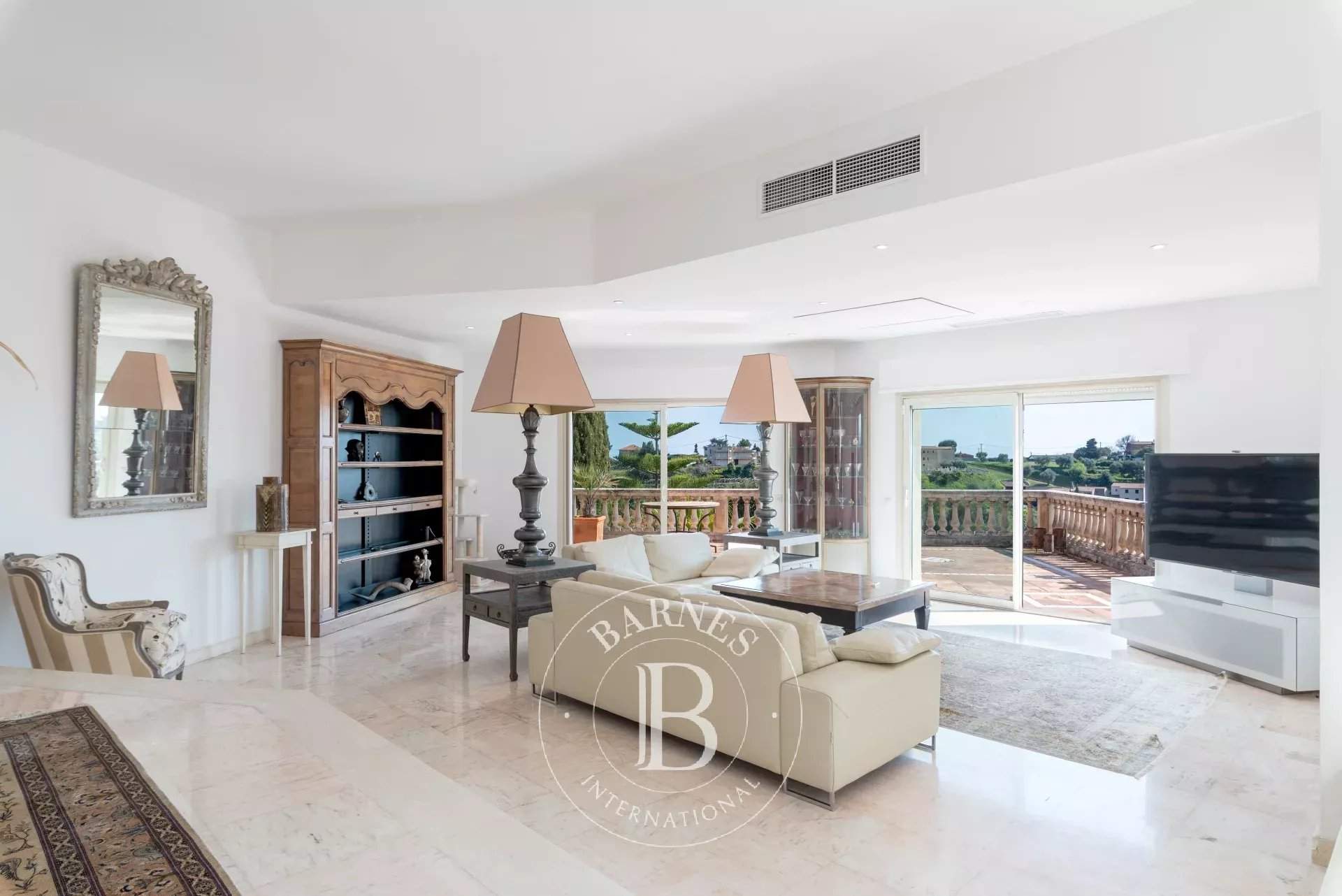 Cagnes-sur-Mer  - Villa 7 Pi&egrave;ces 5 Chambres - picture 7