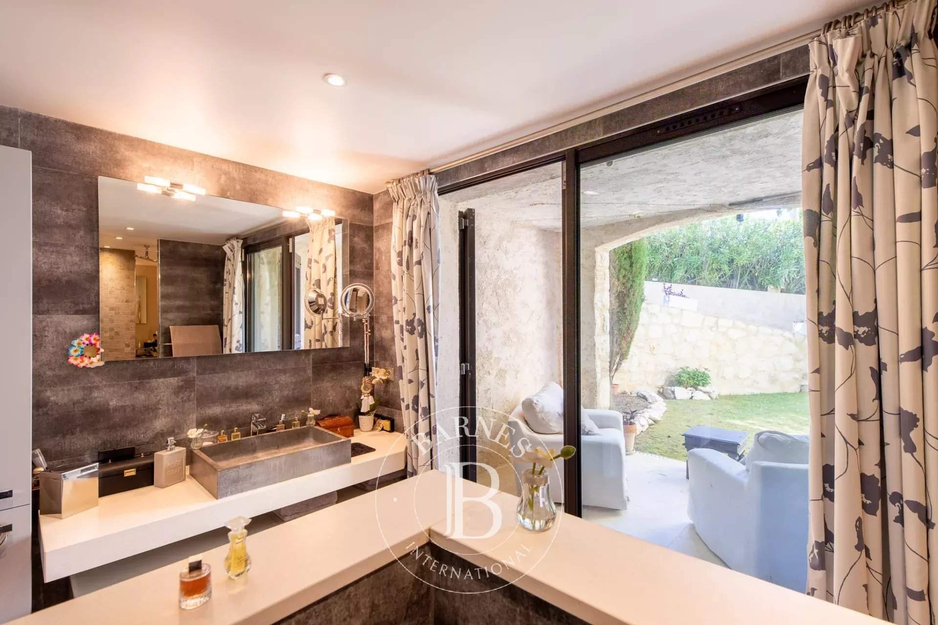 Saint-Paul-de-Vence  - Villa 10 Pièces 6 Chambres - picture 15