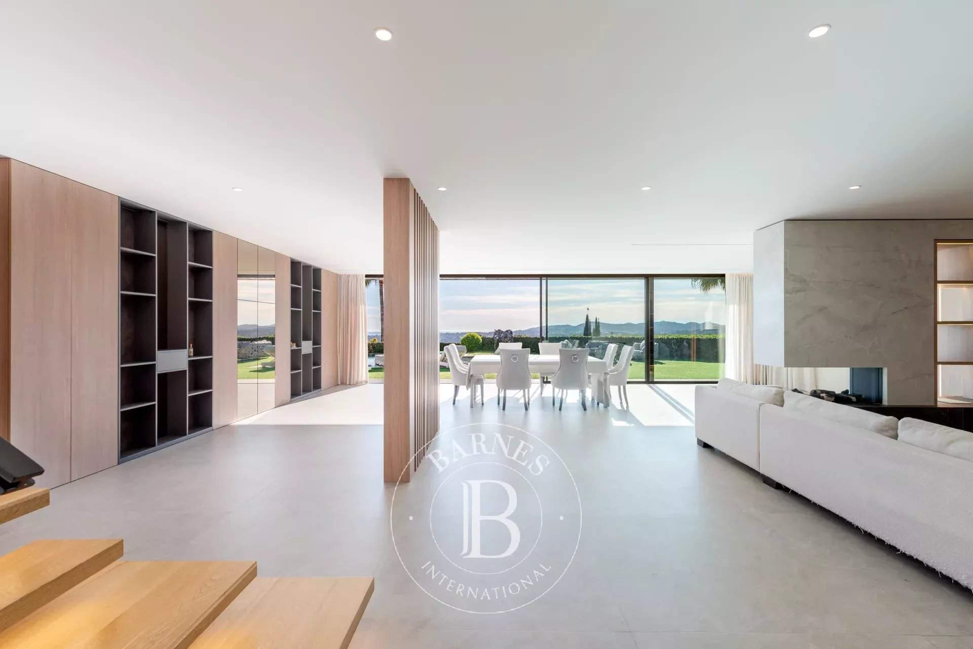 Villeneuve-Loubet  - Villa 10 Pi&egrave;ces 5 Chambres - picture 4