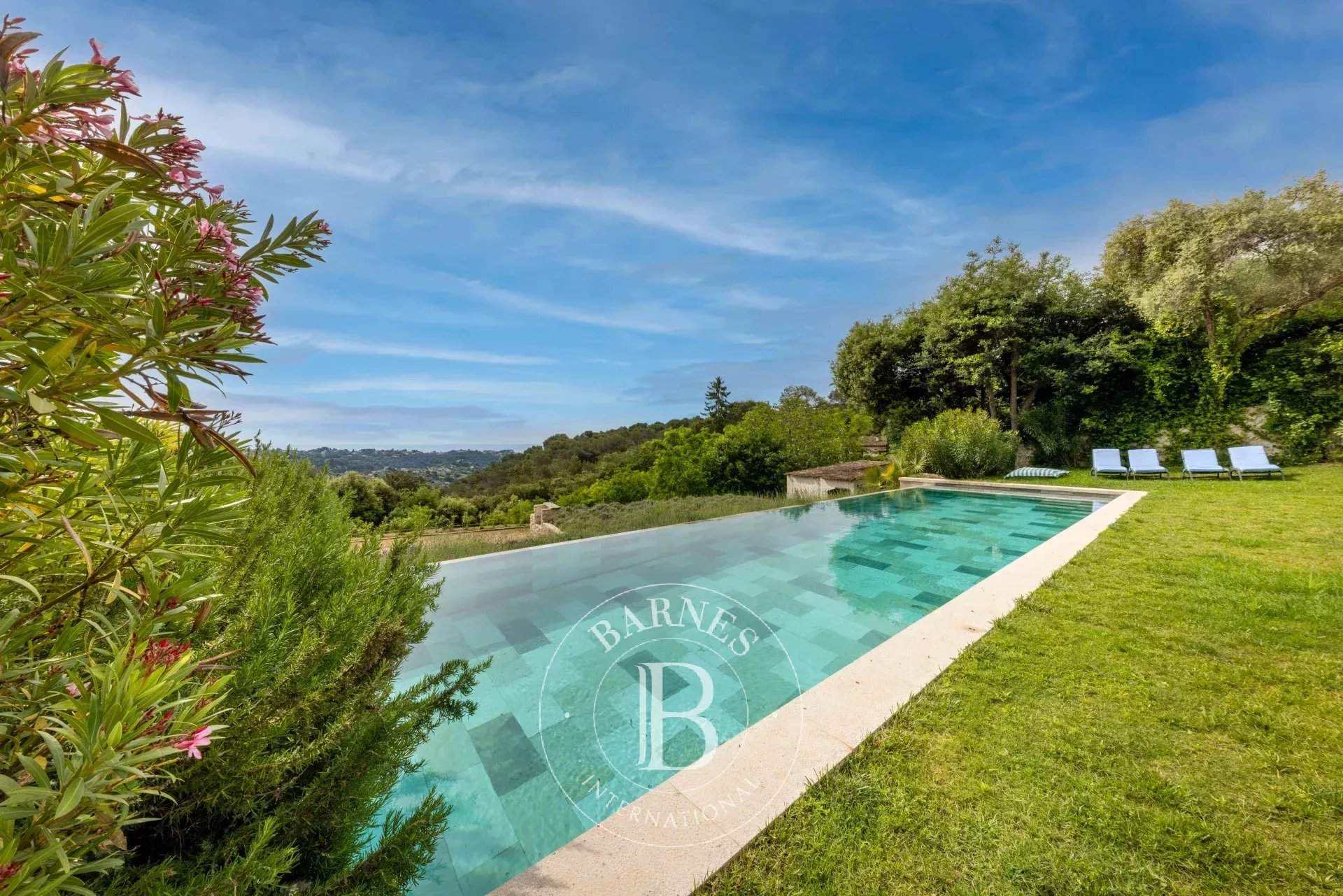 Saint-Paul-de-Vence  - Villa 7 Pi&egrave;ces 4 Chambres - picture 20