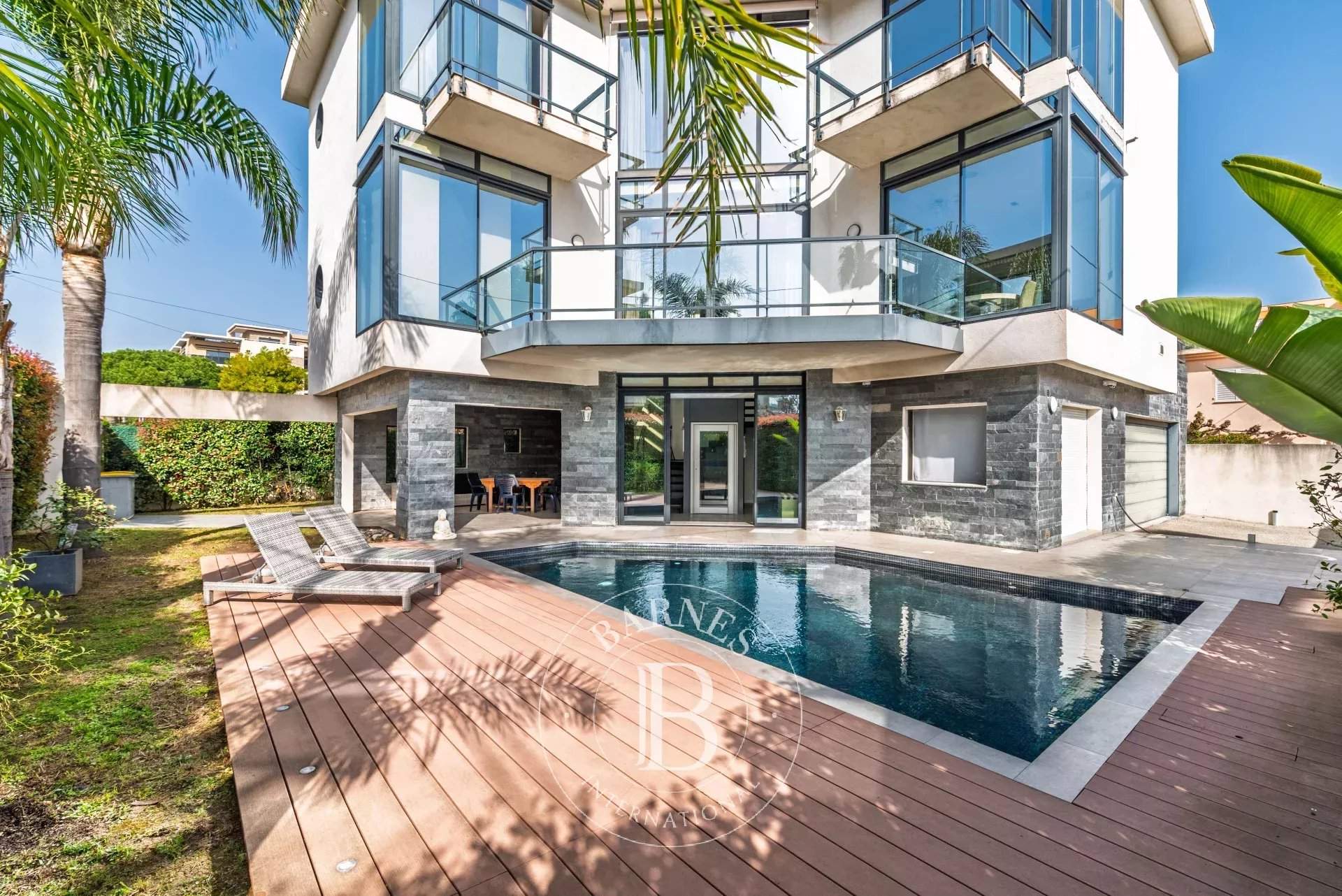 Cagnes-sur-Mer  - Villa 7 Pi&egrave;ces 4 Chambres - picture 18