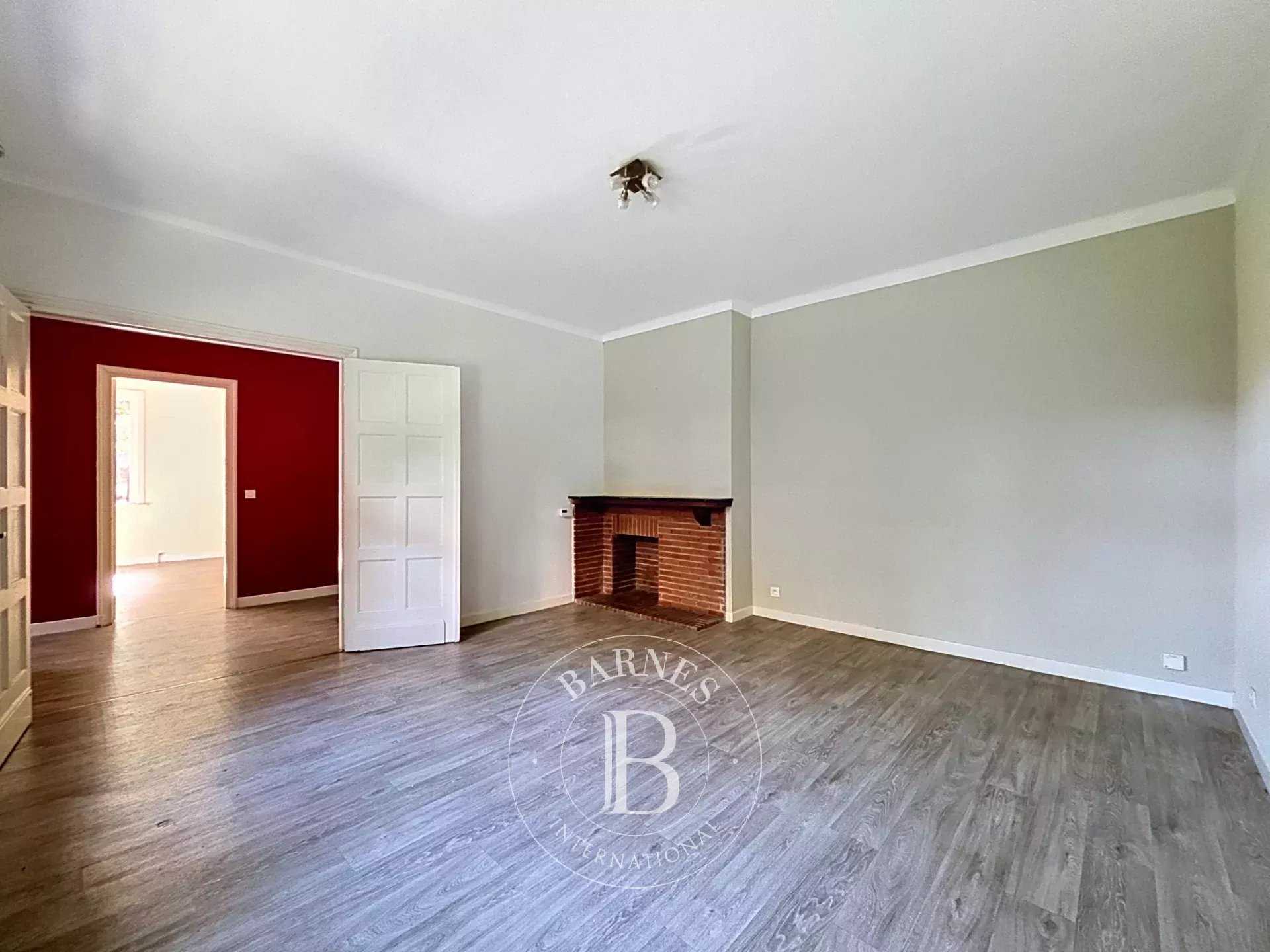 Lille  - Maison 5 Pi&egrave;ces 3 Chambres