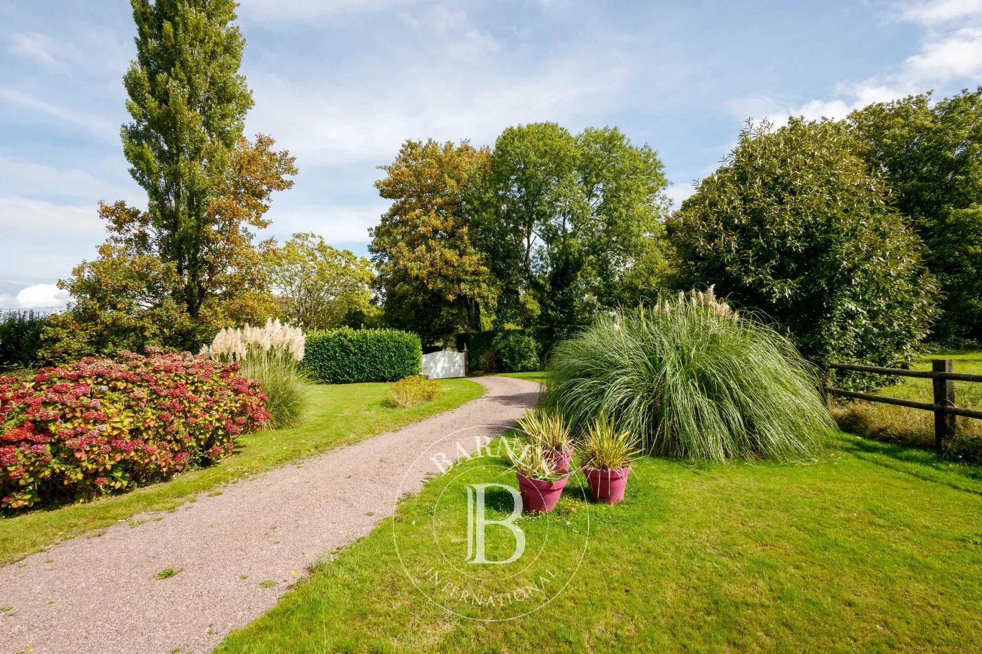 Saint-Gatien-des-Bois  - House 4 Bedrooms