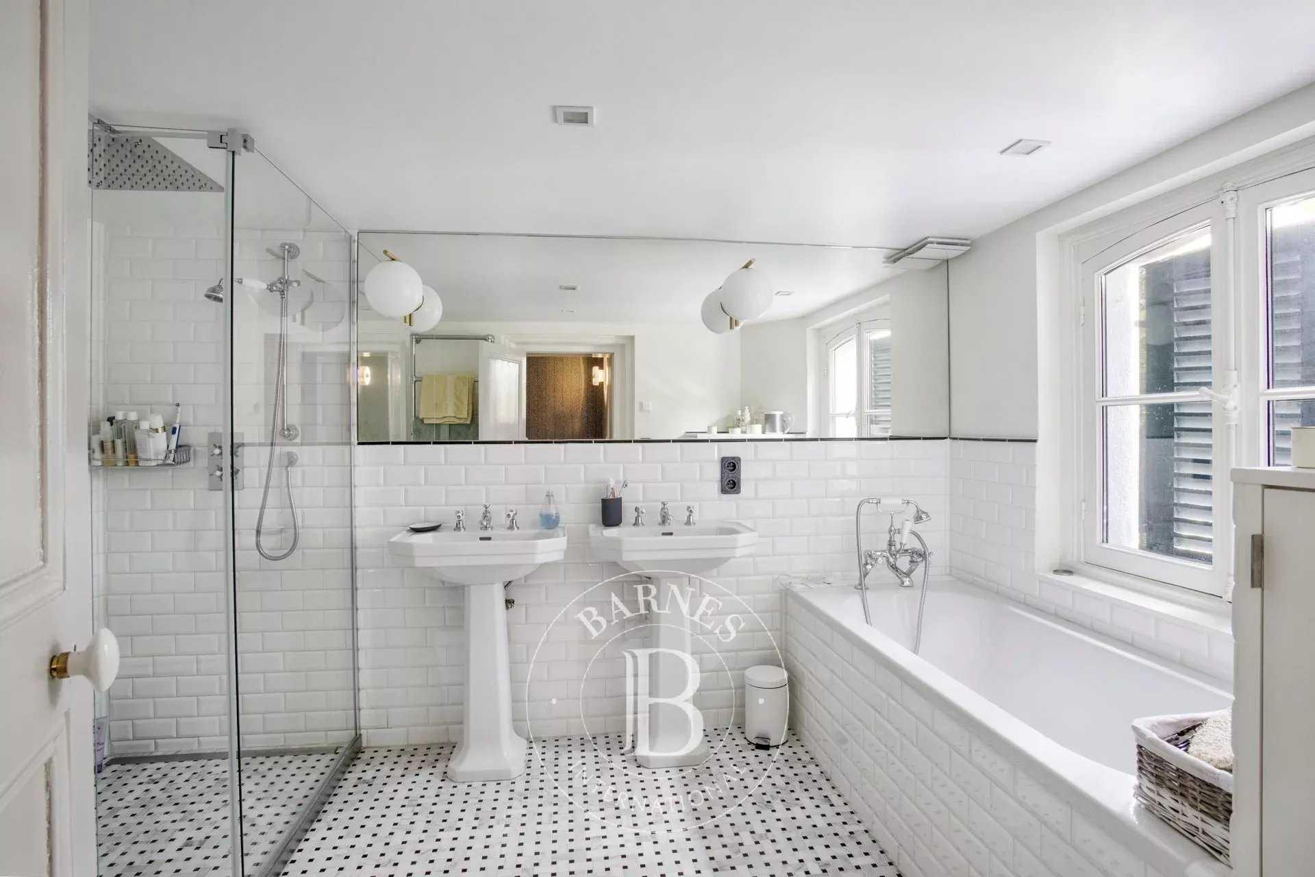 Tourgéville  - Maison 8 Pi&egrave;ces 6 Chambres