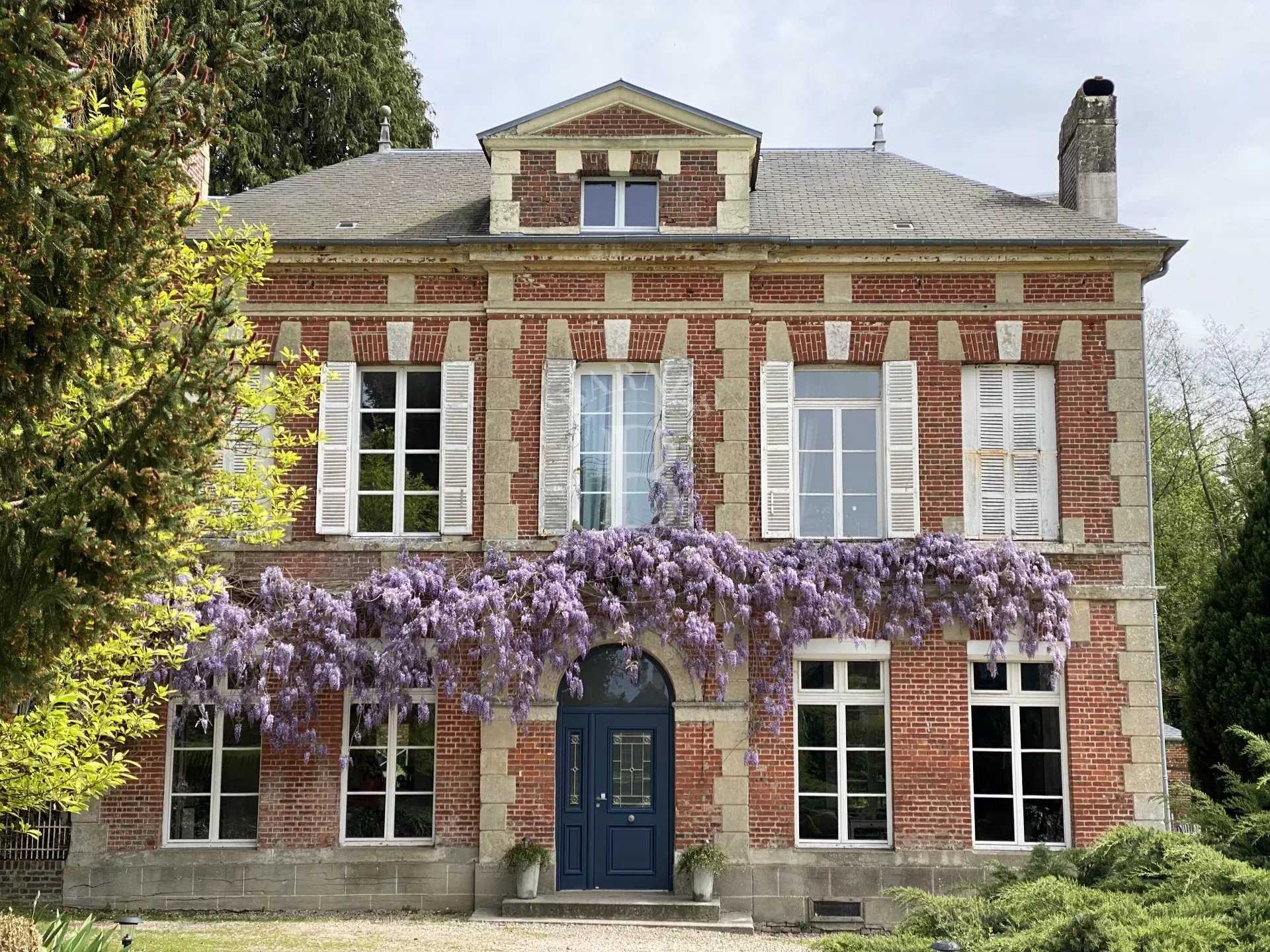 House Ouilly-le-Vicomte