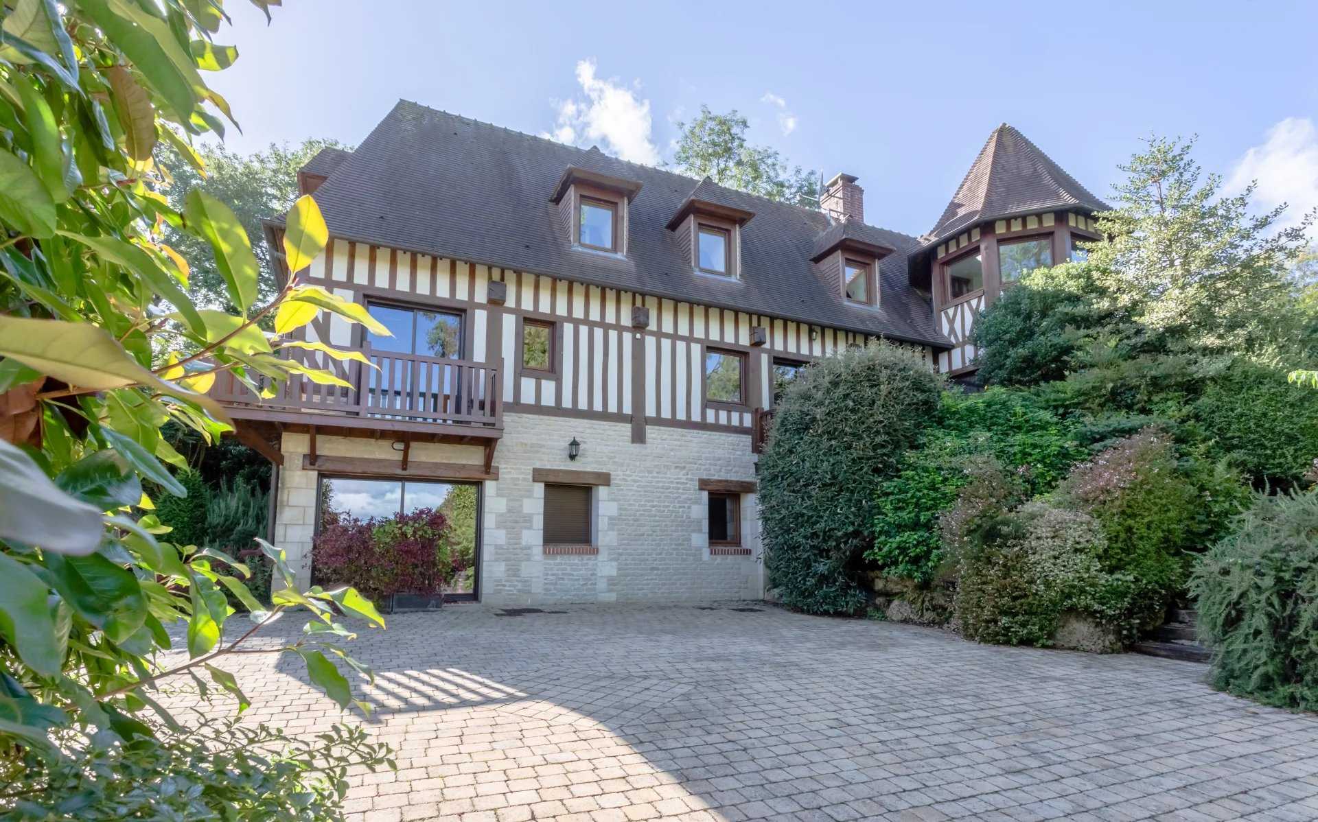Deauville  - Maison 8 Pièces 5 Chambres