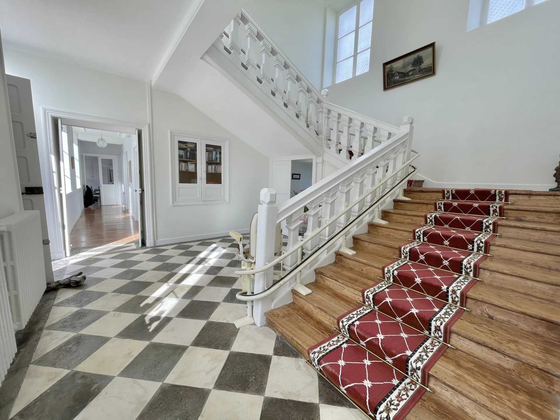 Hottot-les-Bagues  - House 6 Bedrooms