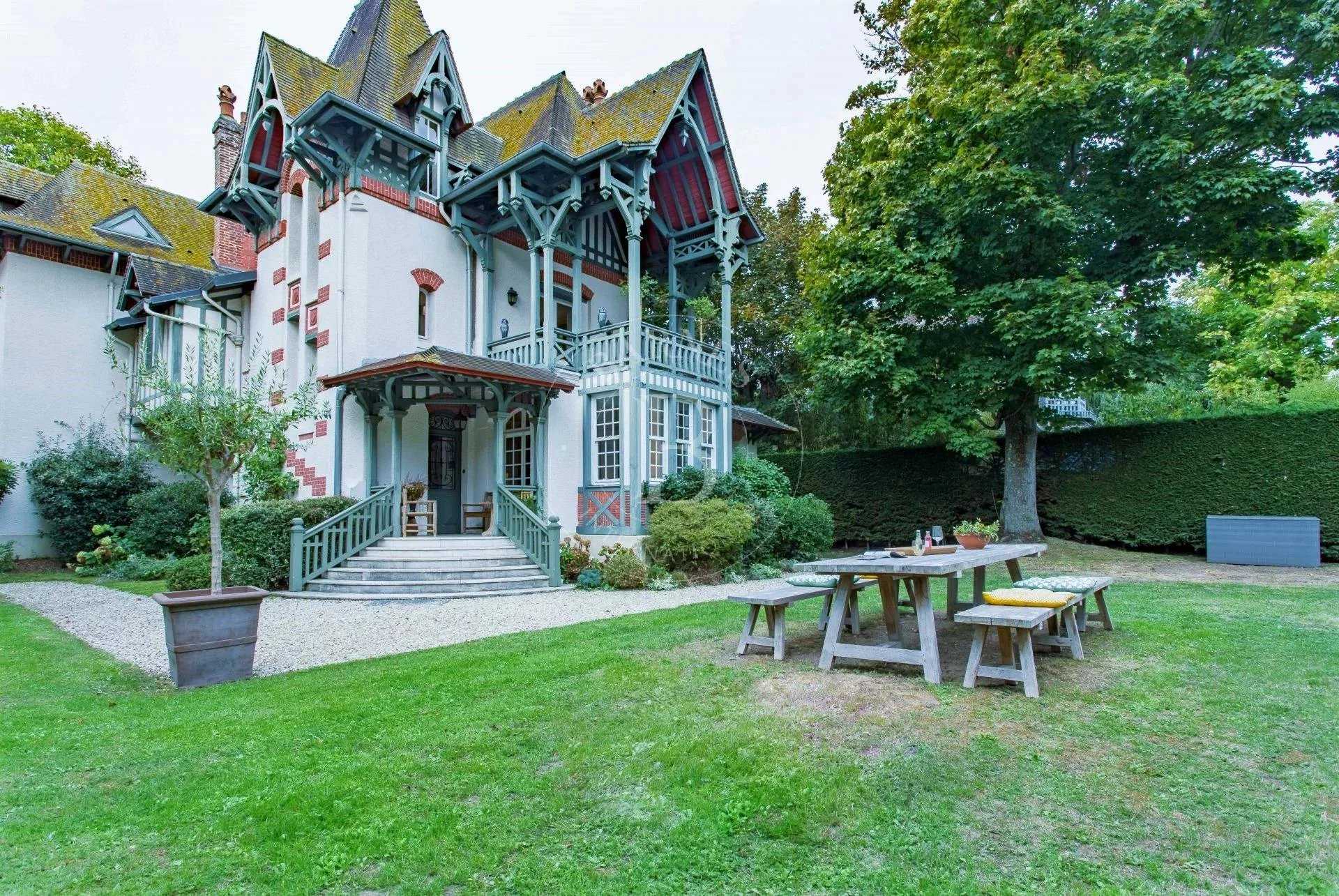 Townhouse Deauville