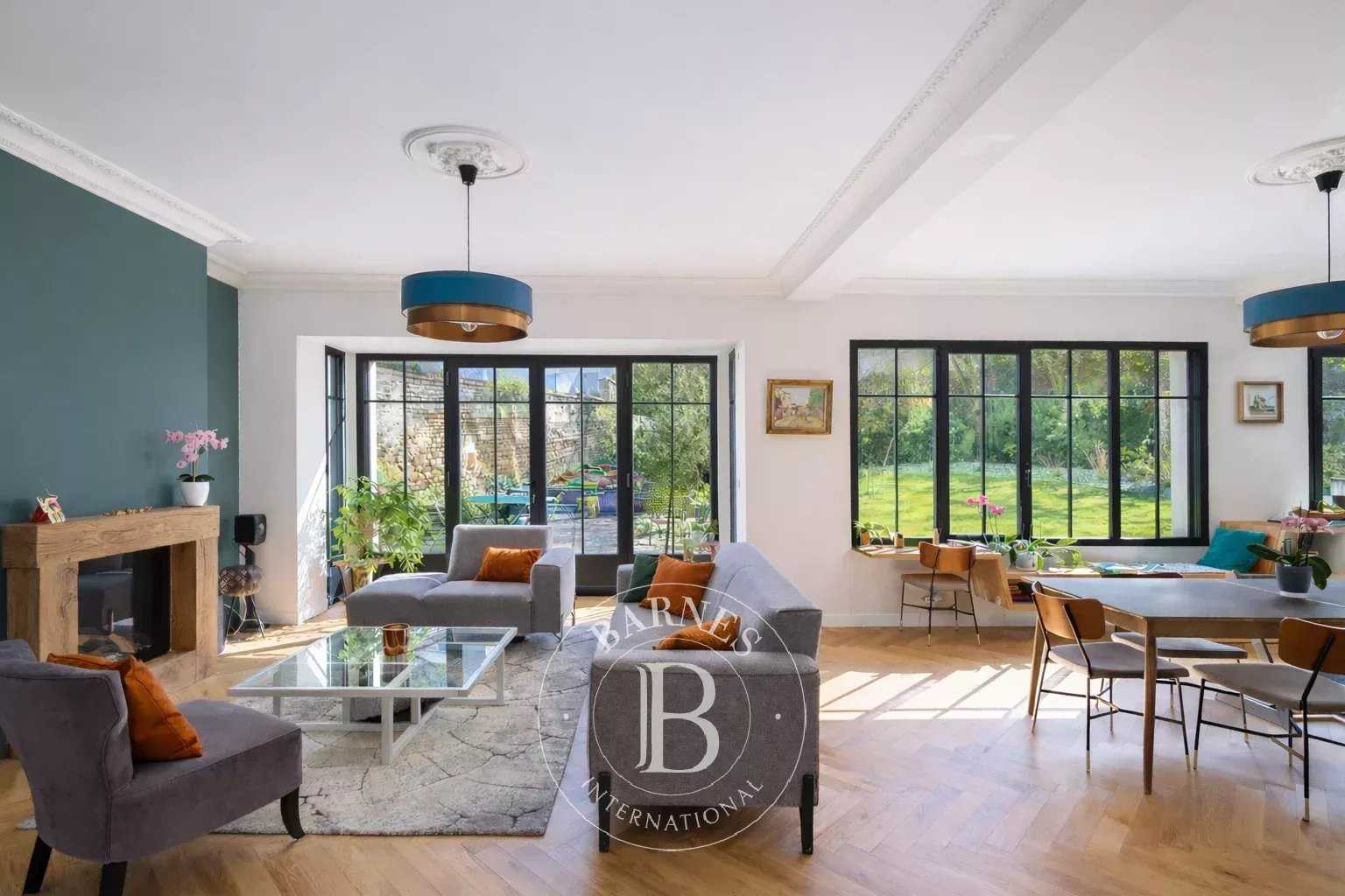 Caen  - Maison 11 Pi&egrave;ces 7 Chambres