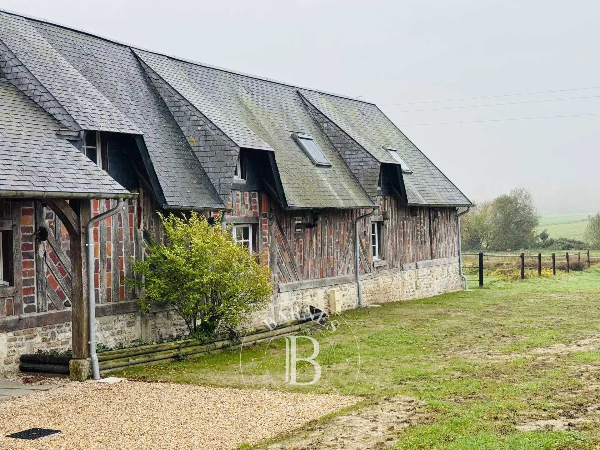Saint-Gatien-des-Bois  - House 6 Bedrooms