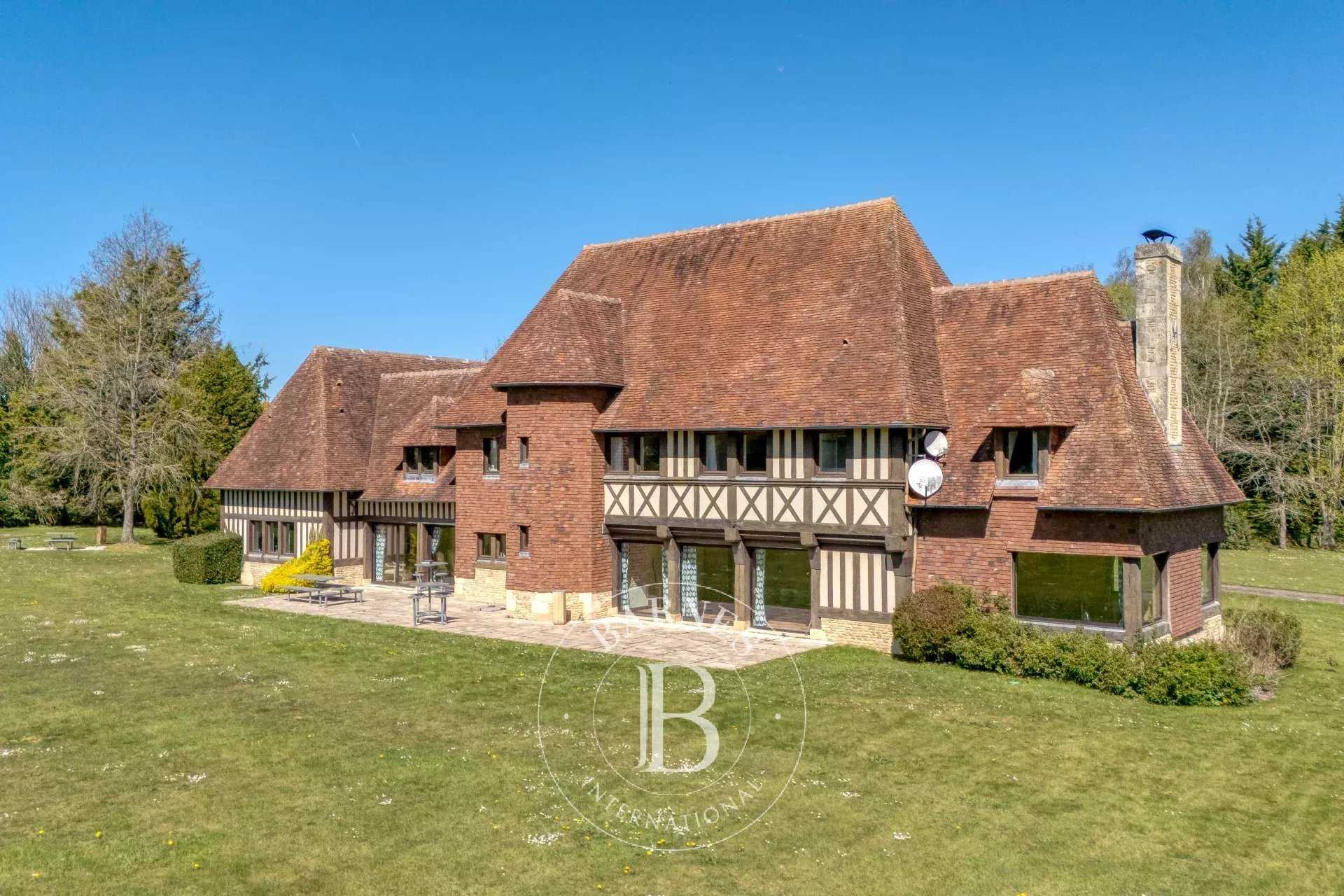 Tourgéville  - Maison 10 Pi&egrave;ces 9 Chambres