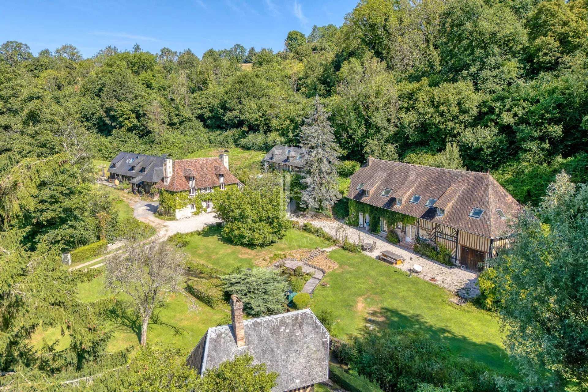 Property Manerbe